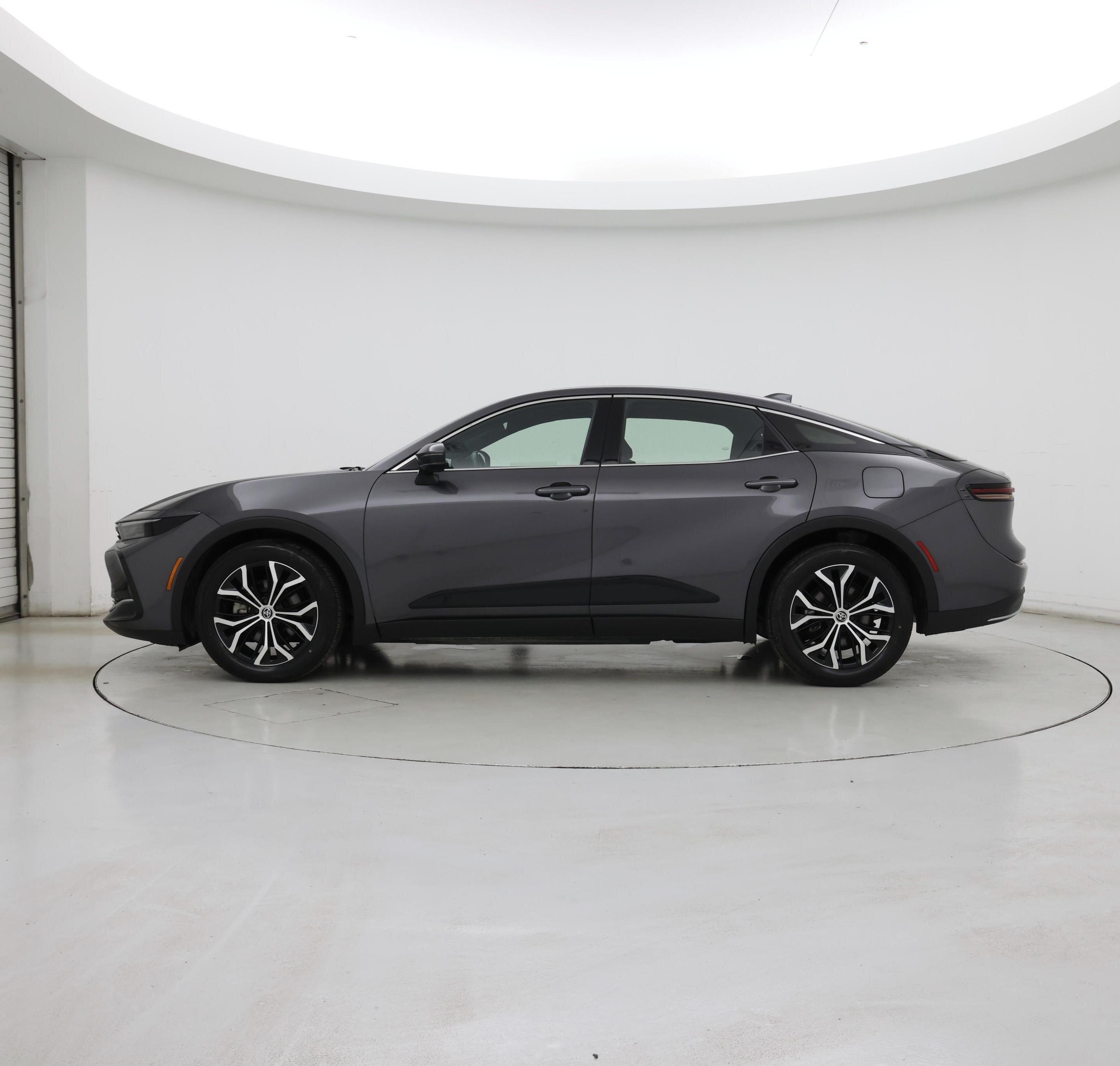 Thumbnail: 2023 Toyota Crown - 3