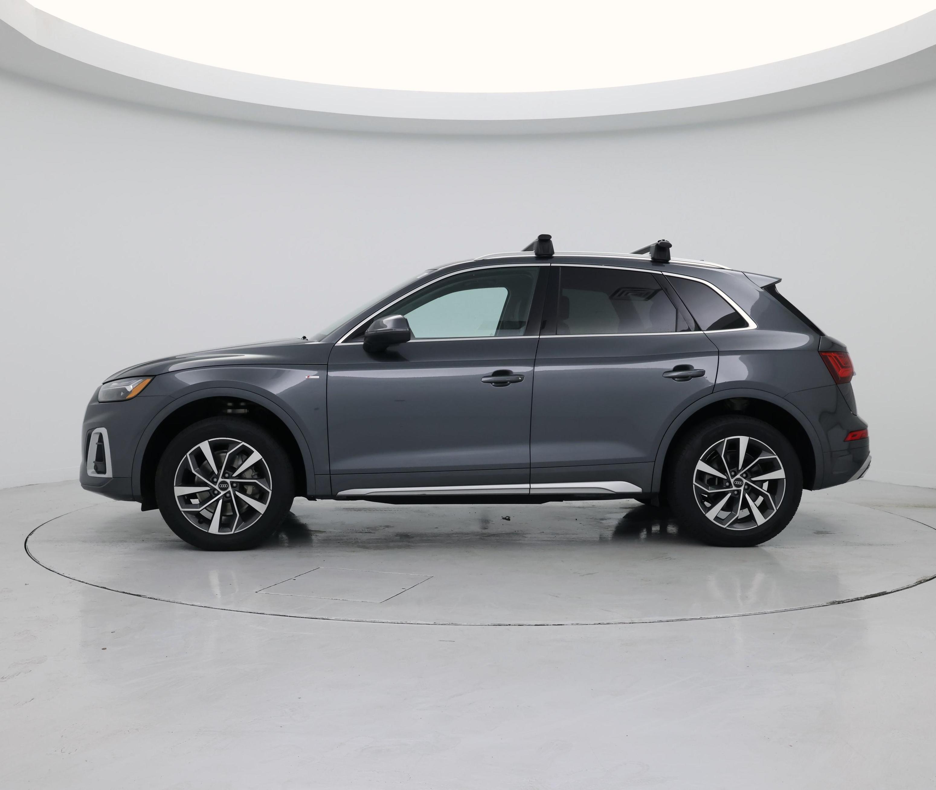 Thumbnail: 2023 Audi Q5 - 3