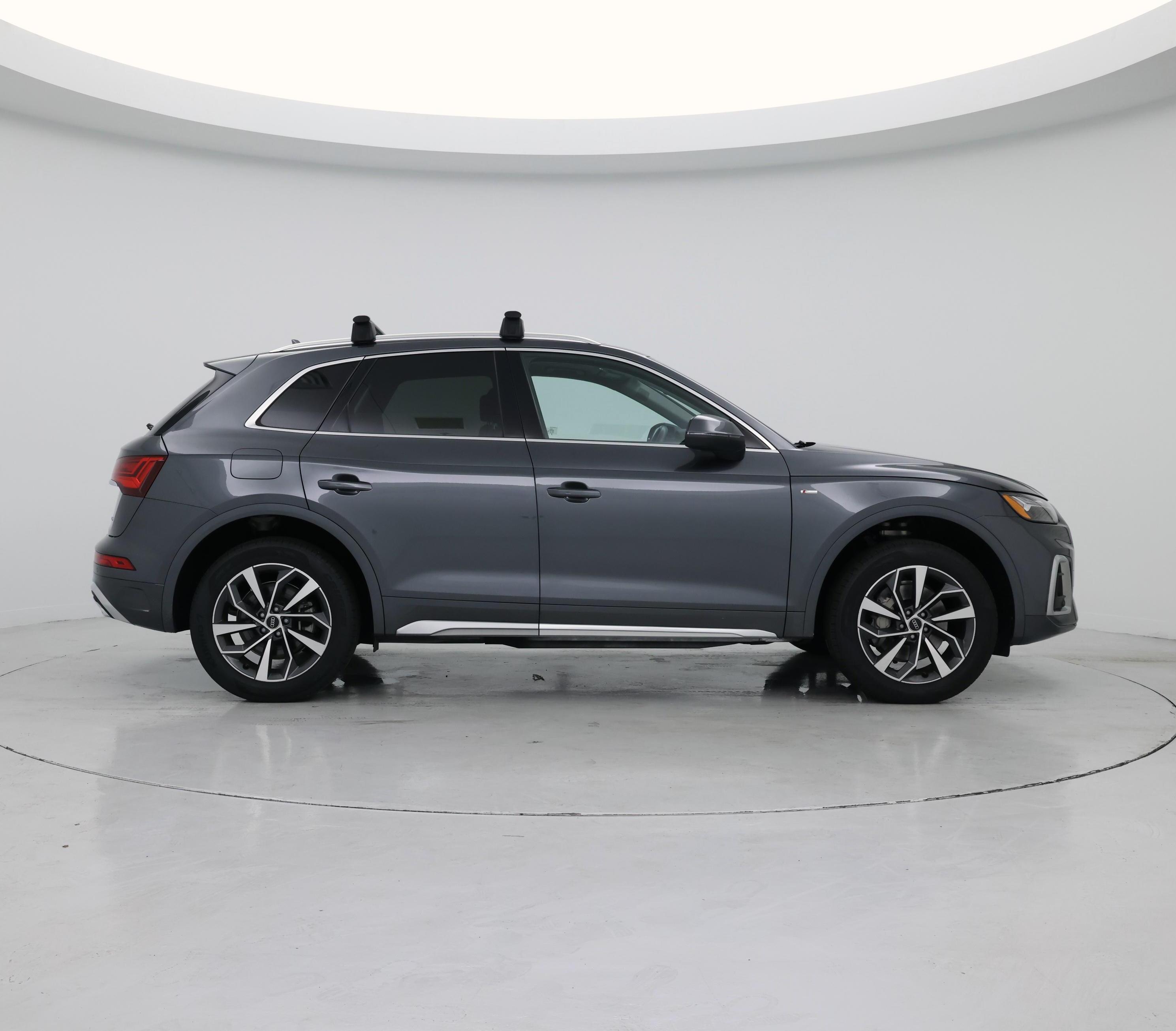Thumbnail: 2023 Audi Q5 - 7