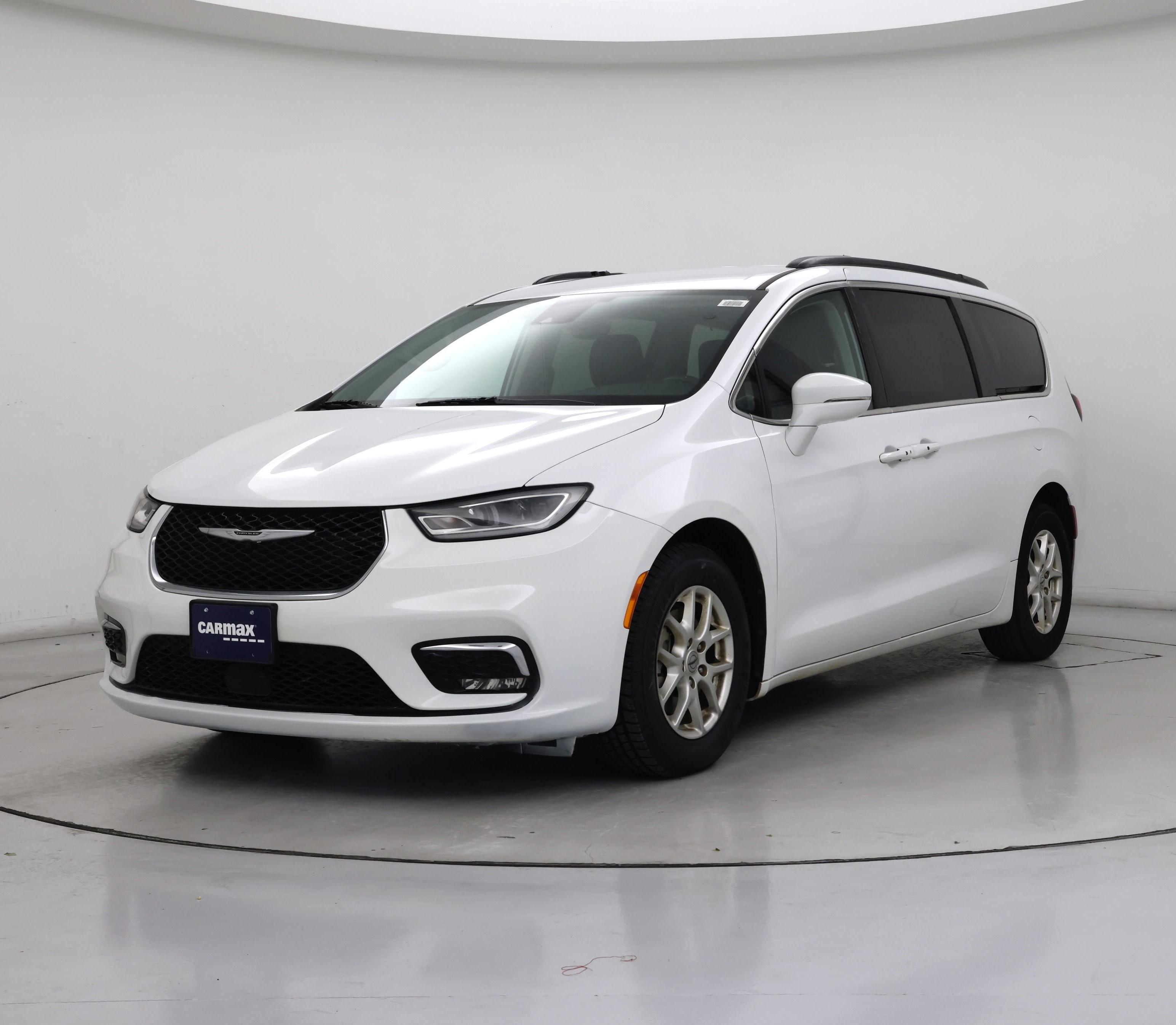 Thumbnail: 2022 Chrysler Pacifica - 4