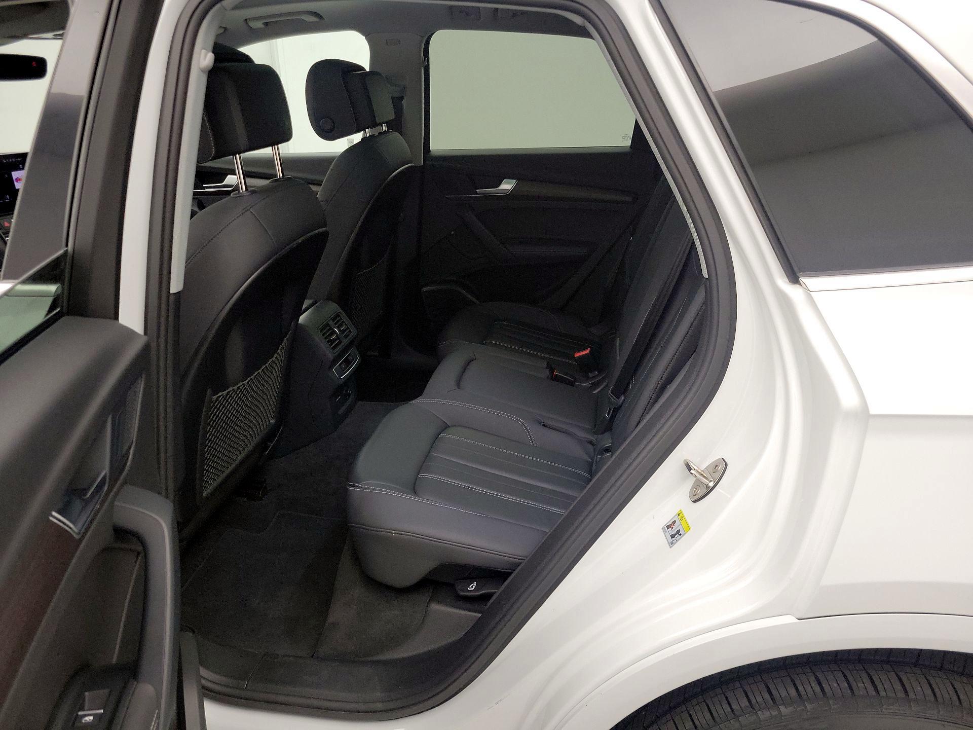 Thumbnail: 2023 Audi Q5 - 20