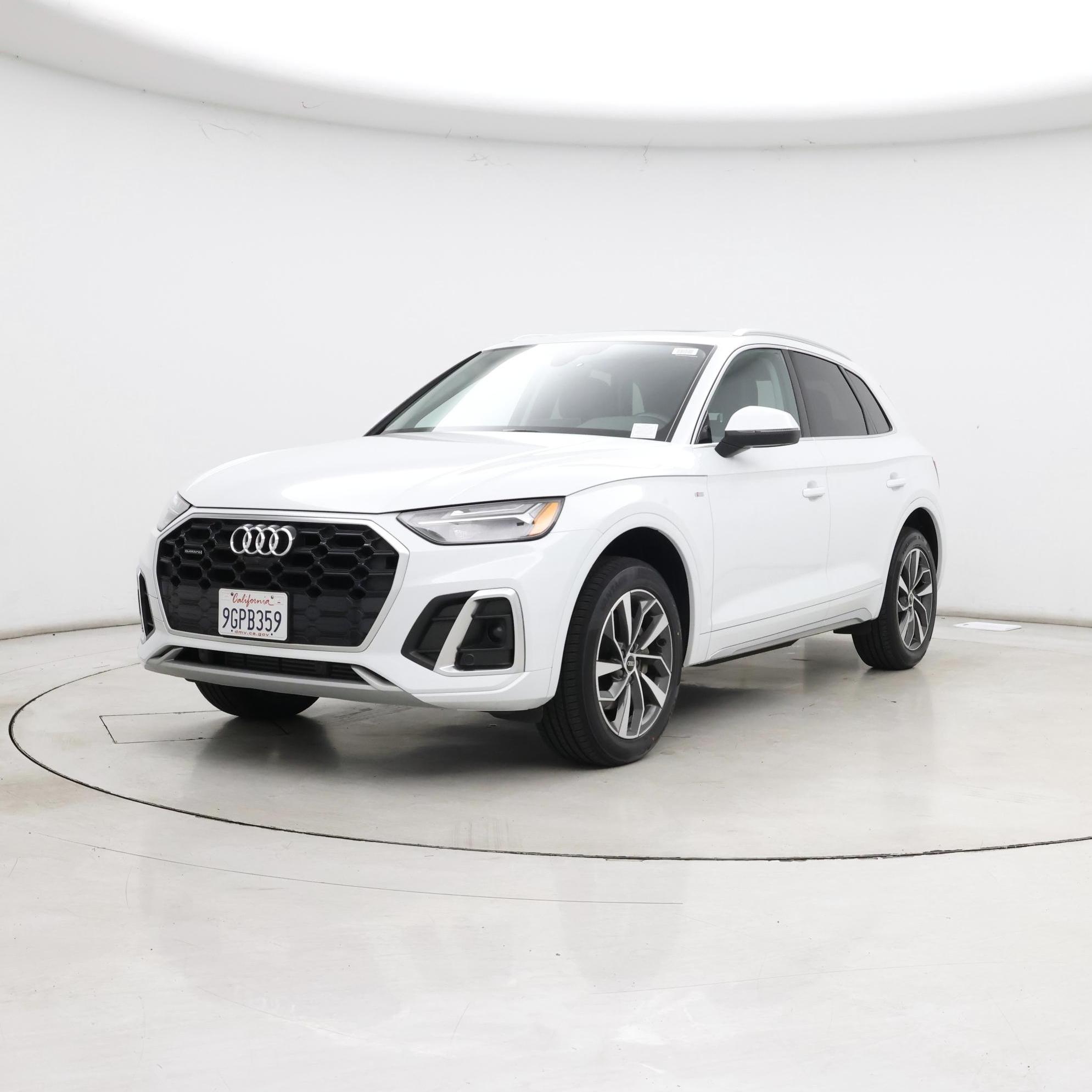 Thumbnail: 2023 Audi Q5 - 4