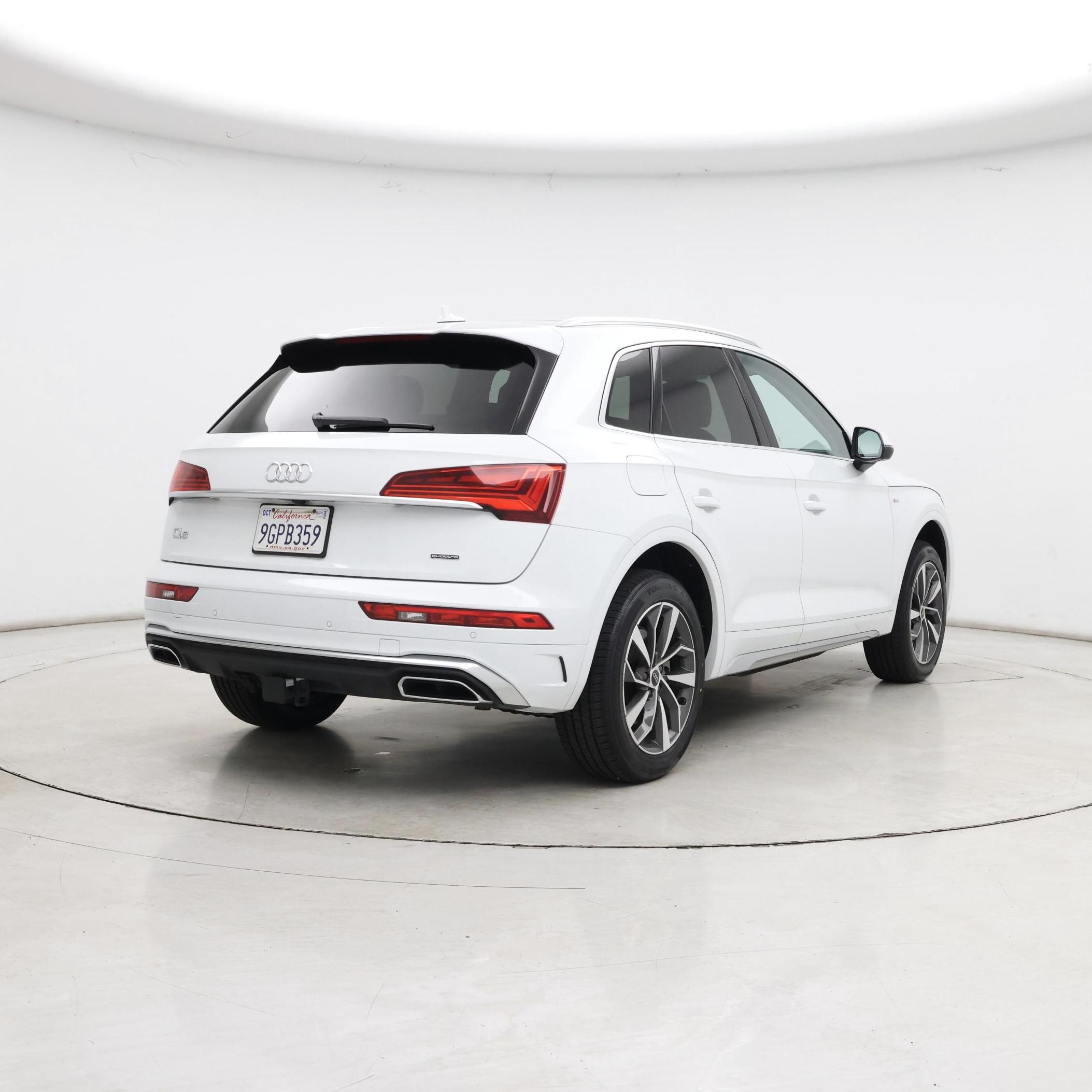 Thumbnail: 2023 Audi Q5 - 8
