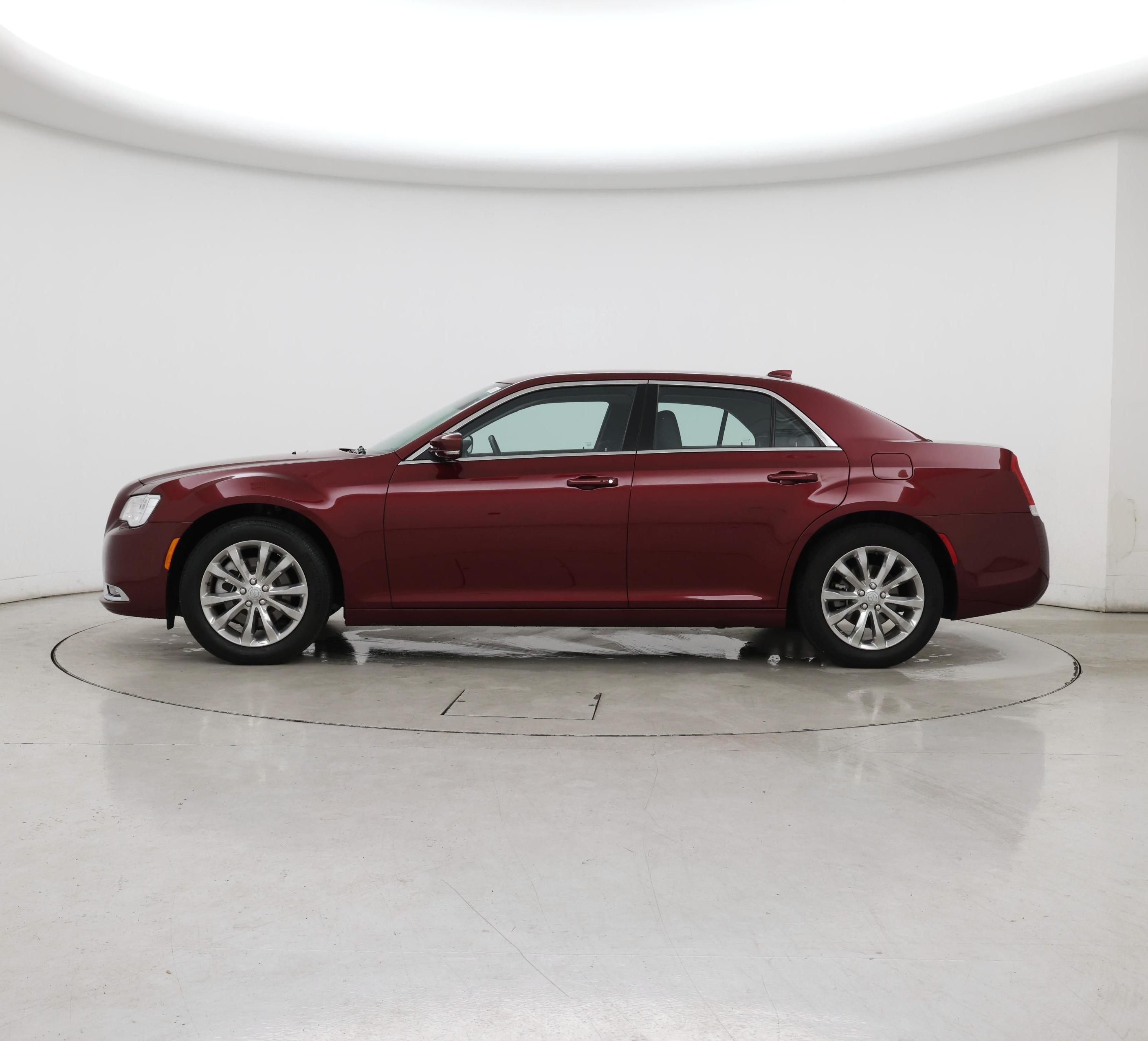 Thumbnail: 2021 Chrysler 300 - 3