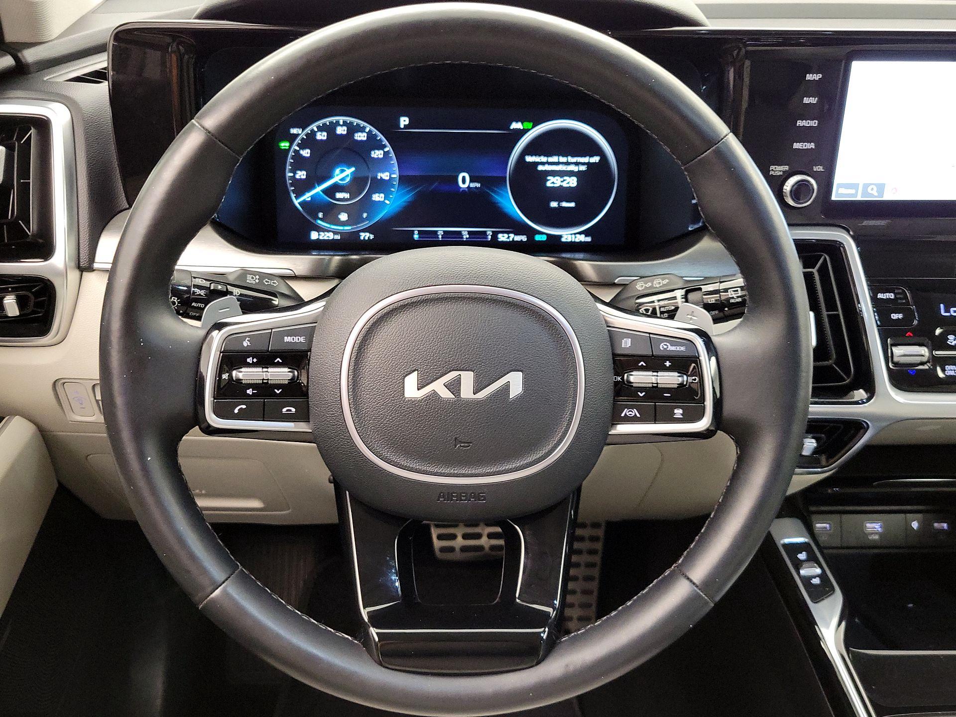 Thumbnail: 2023 Kia Sorento - 10