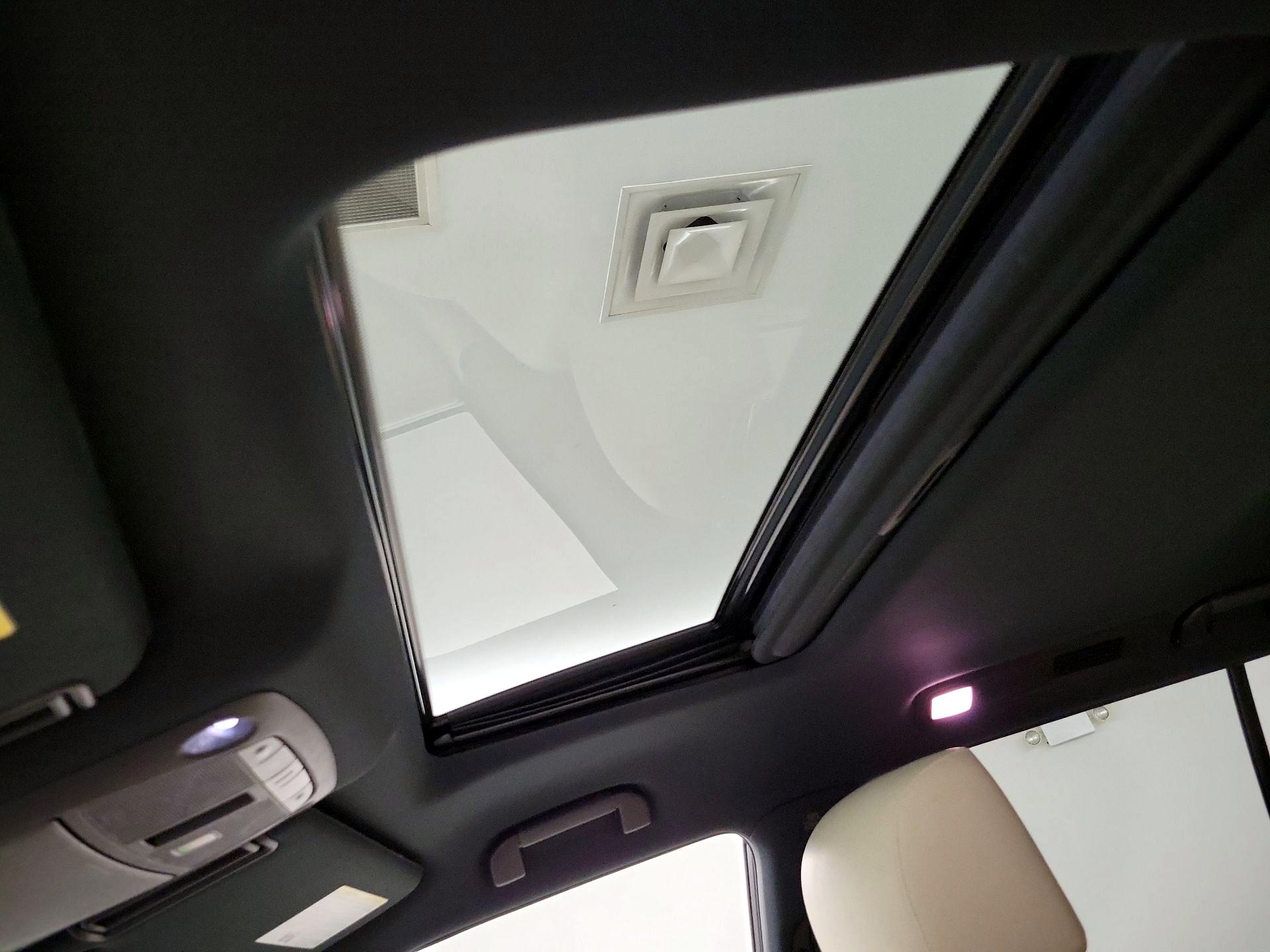 Thumbnail: 2023 INFINITI QX80 - 20
