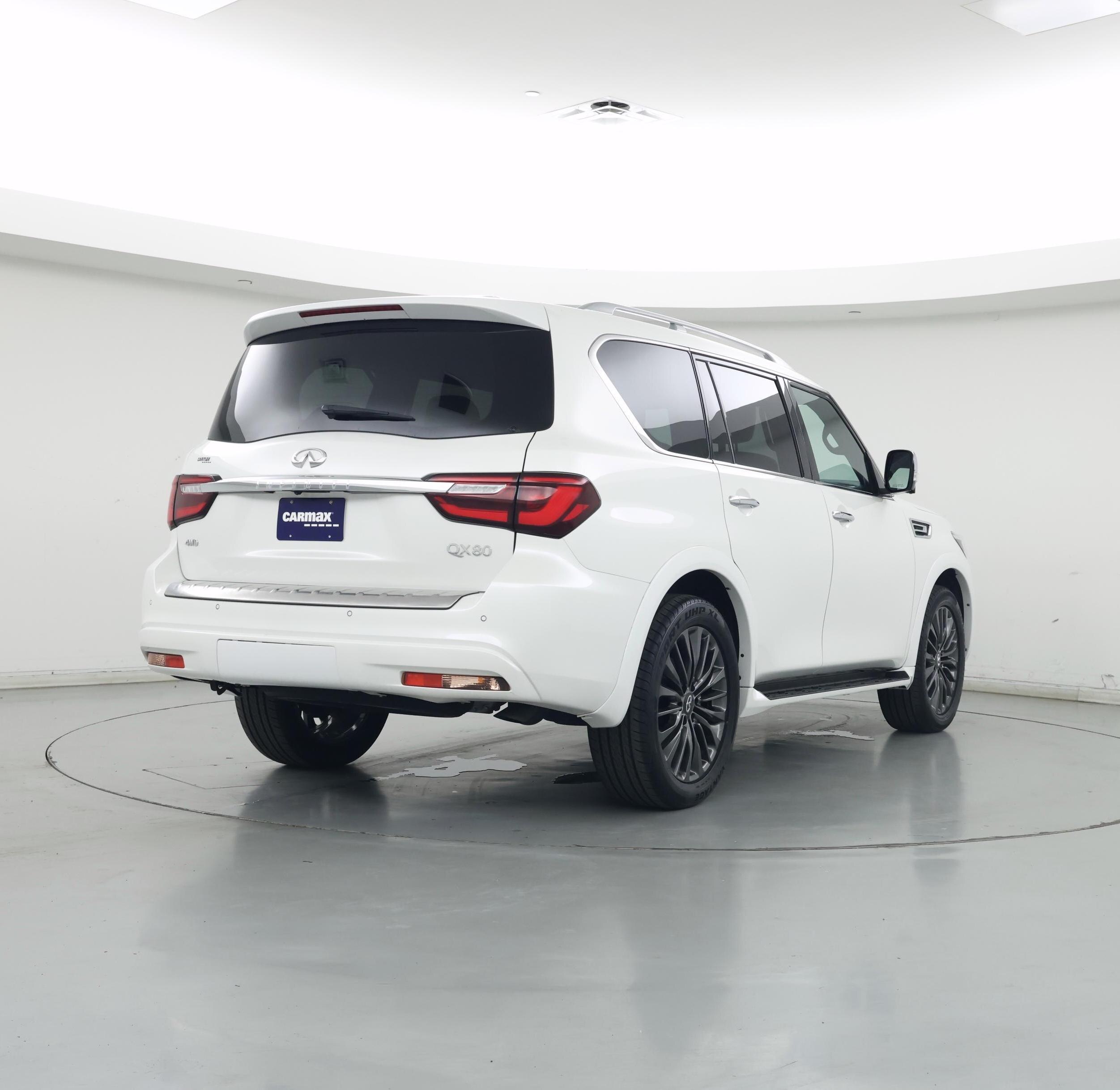 Thumbnail: 2023 INFINITI QX80 - 8