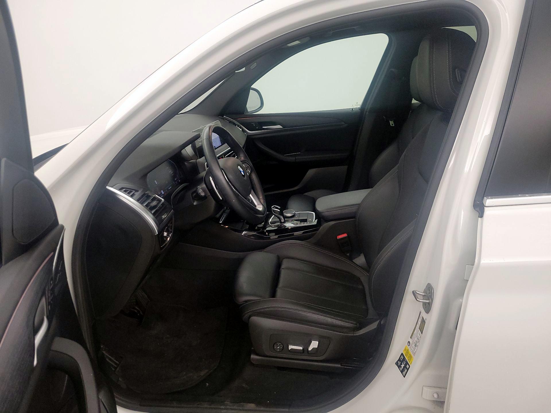 Thumbnail: 2023 BMW X3 - 11