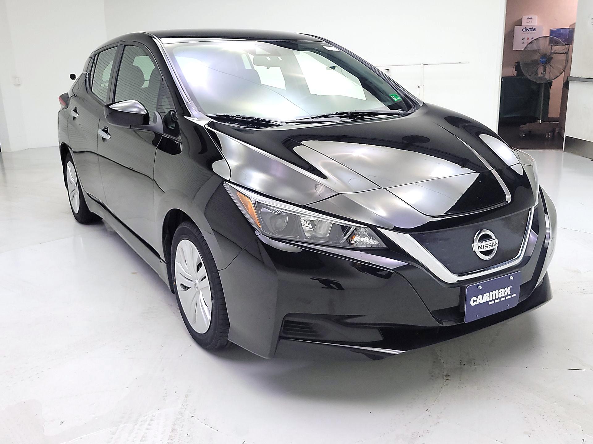 Thumbnail: 2020 Nissan Leaf - 1