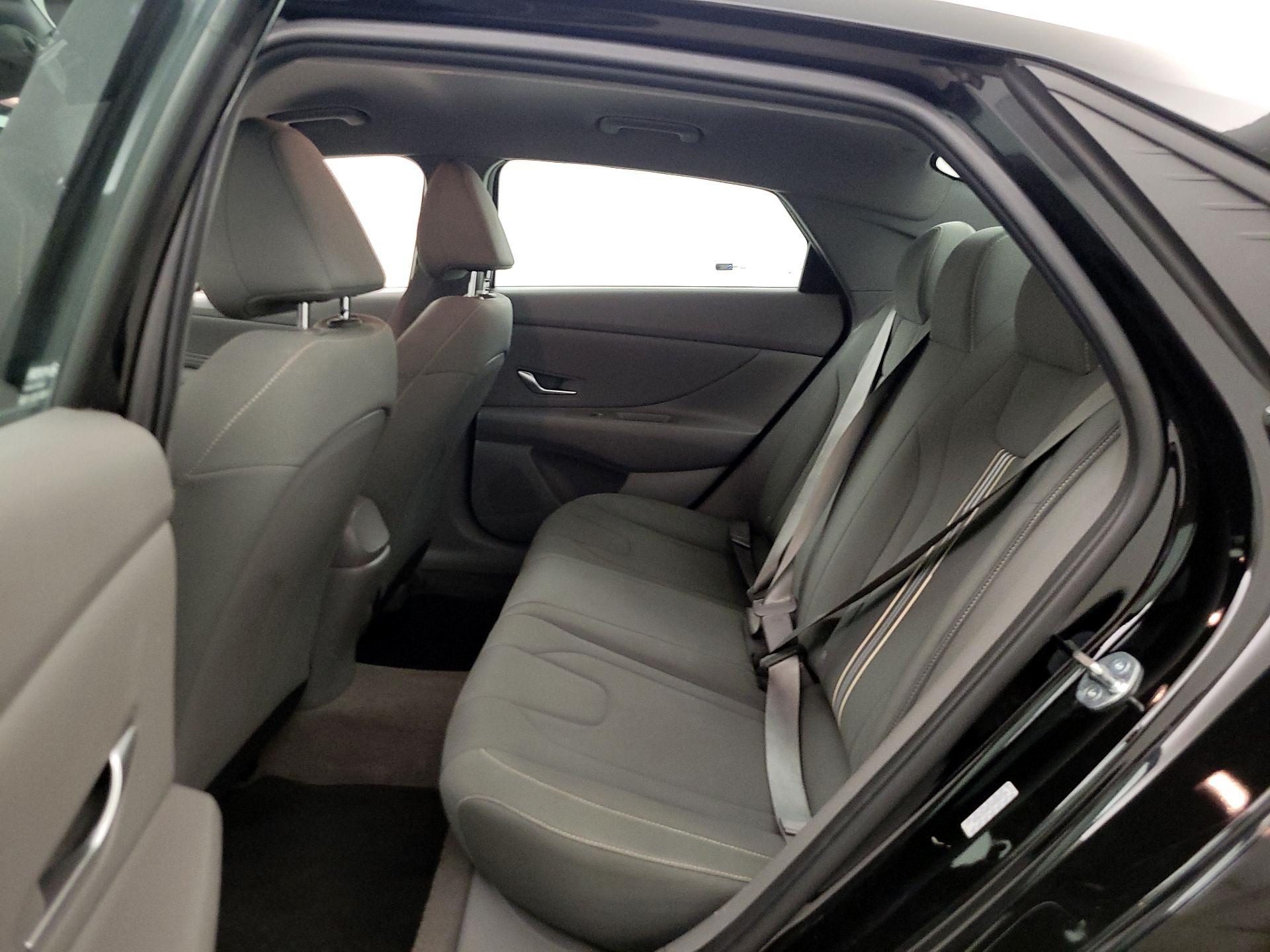 Thumbnail: 2023 Hyundai Elantra - 20