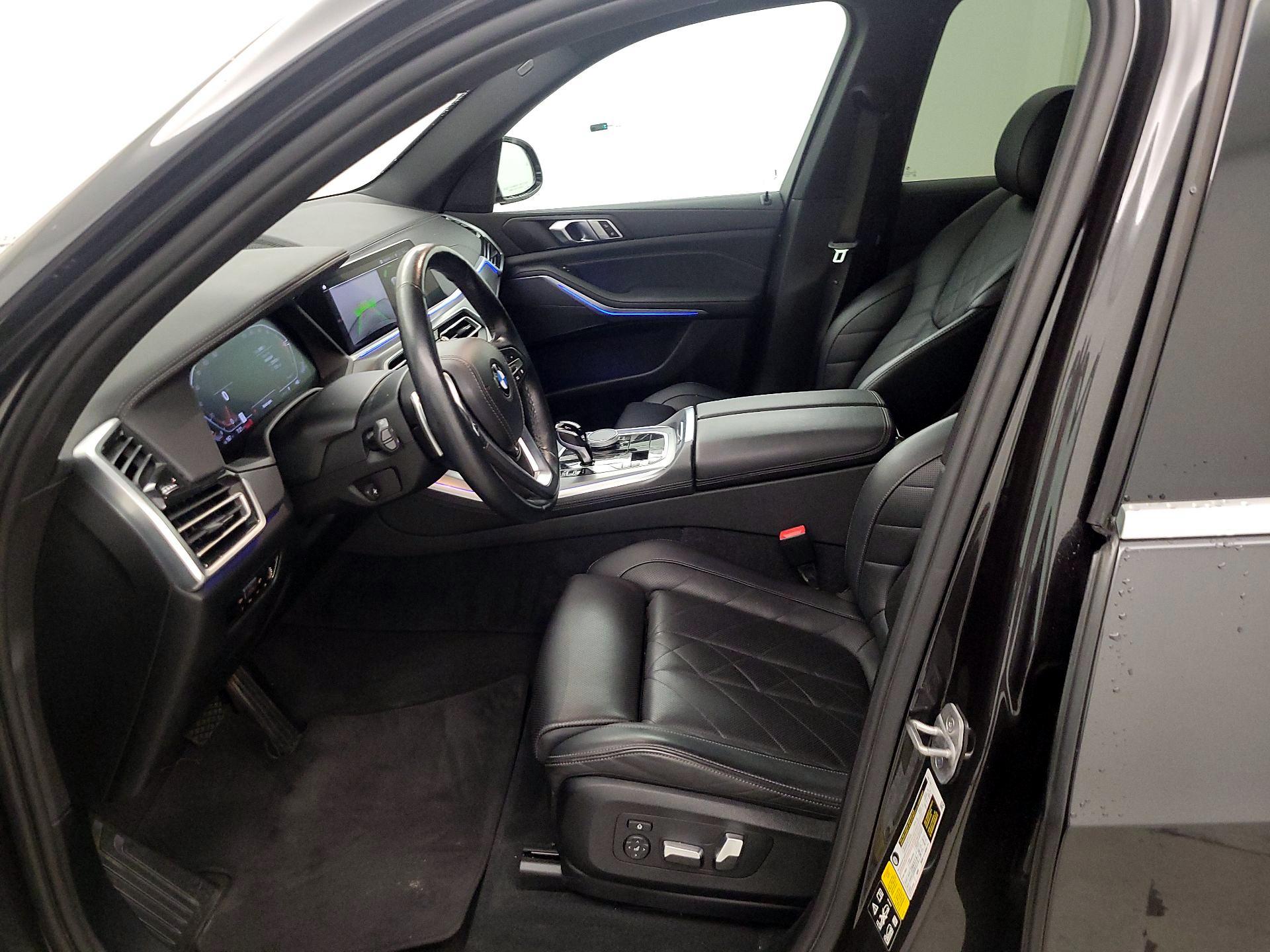 Thumbnail: 2023 BMW X5 - 11