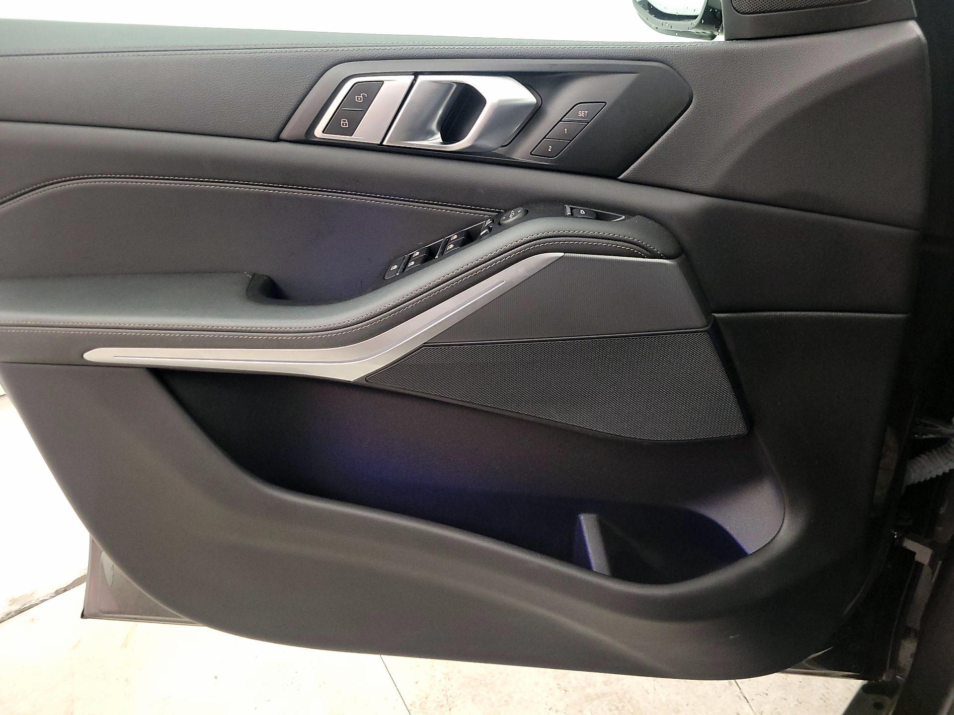 Thumbnail: 2023 BMW X5 - 12
