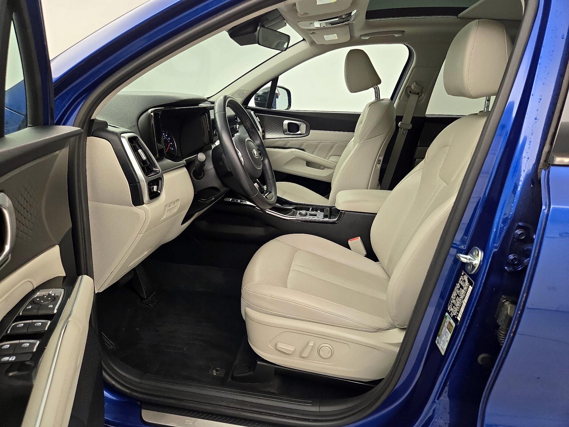 Thumbnail: 2021 Kia Sorento - 11