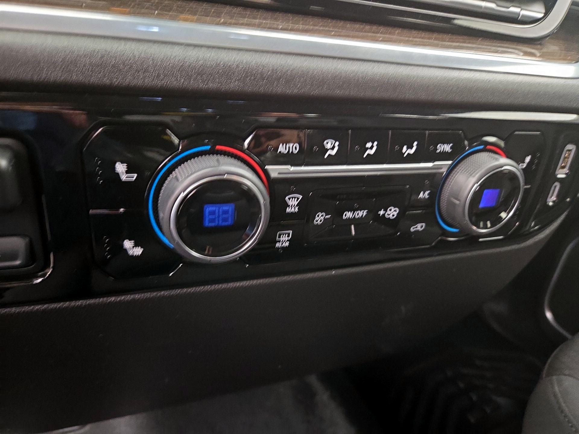 Thumbnail: 2025 Chevrolet Silverado 2500 - 17