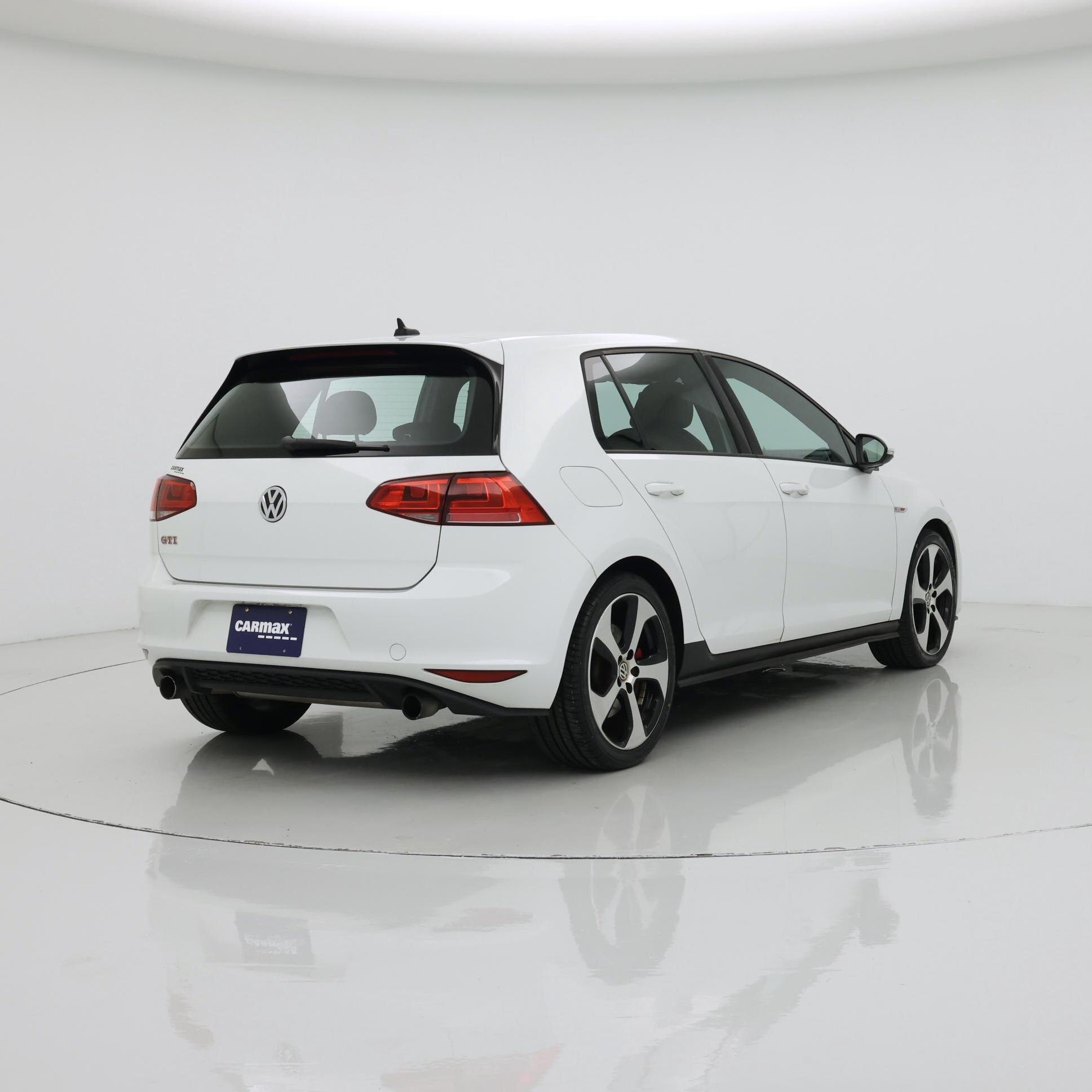Thumbnail: 2017 Volkswagen Golf - 8
