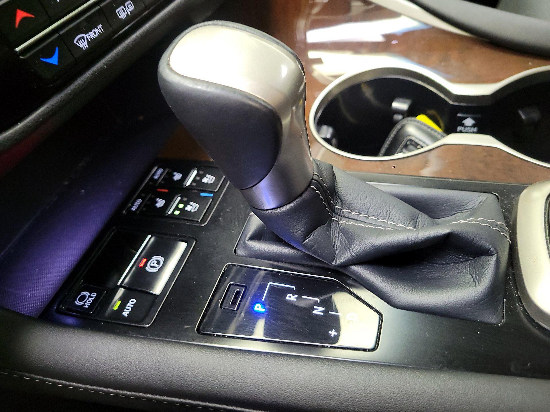 Thumbnail: 2017 Lexus RX - 18