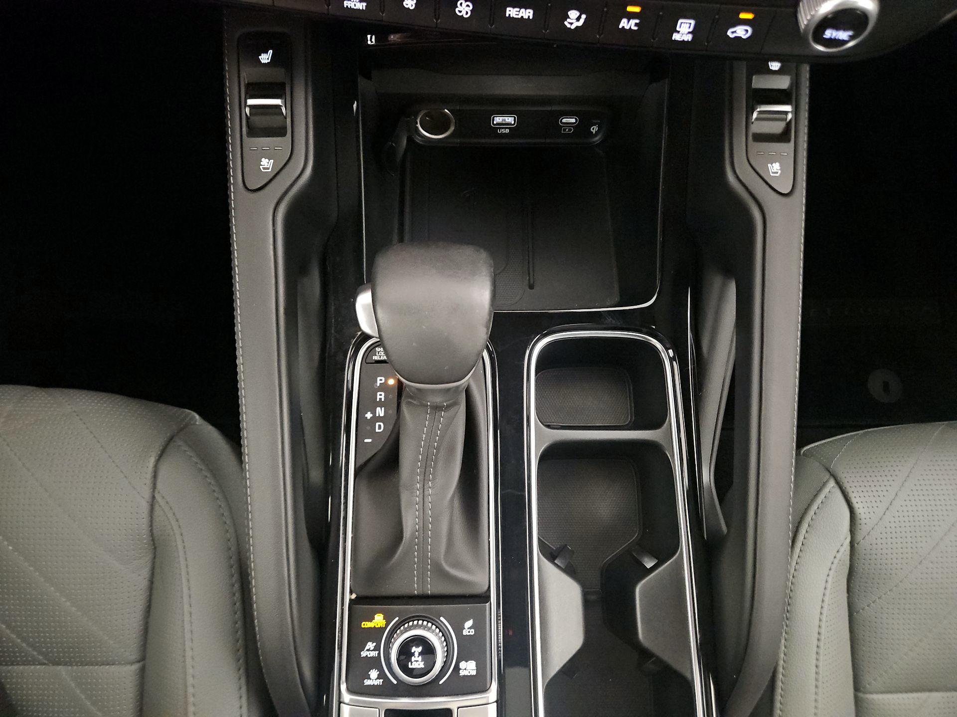 Thumbnail: 2023 Kia Telluride - 16