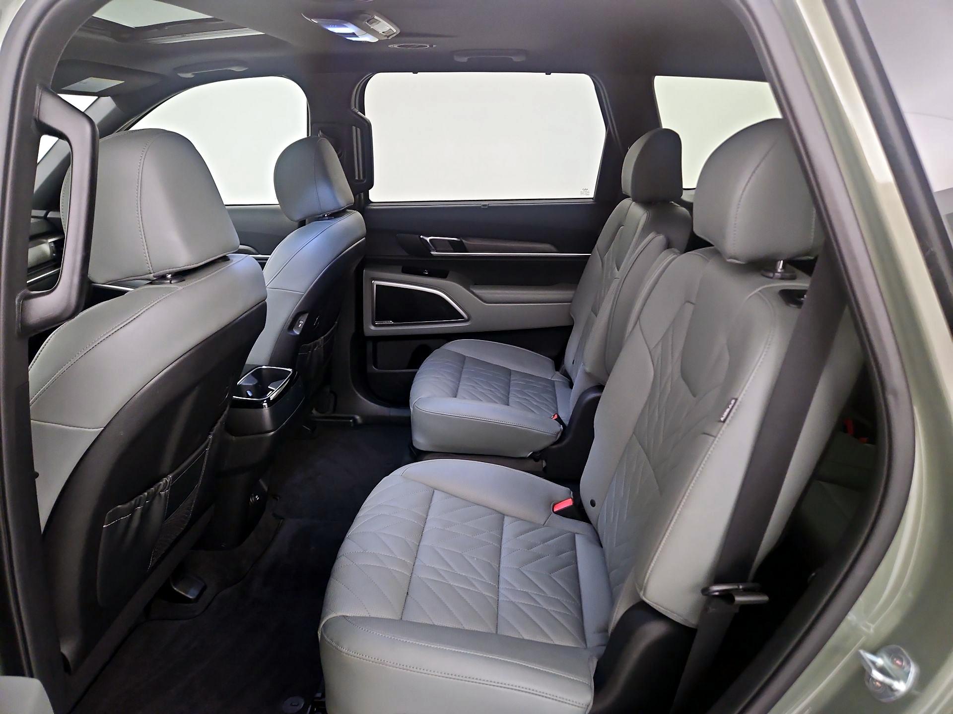 Thumbnail: 2023 Kia Telluride - 19