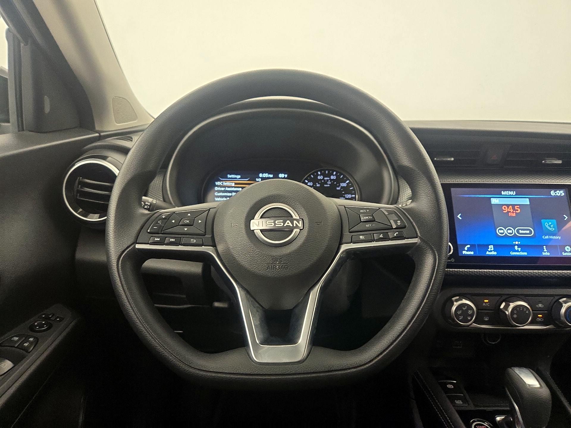 Thumbnail: 2023 Nissan Kicks - 10