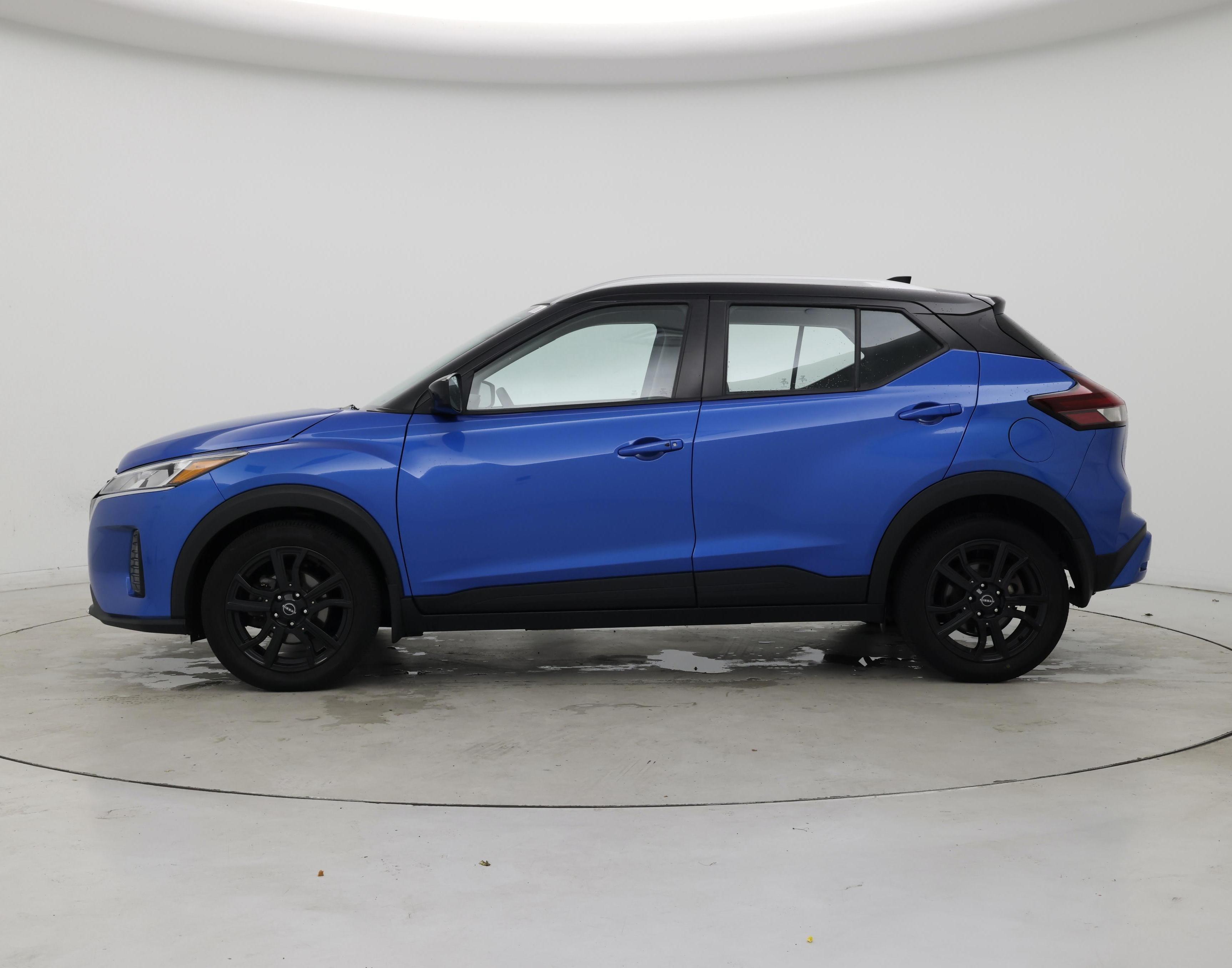 Thumbnail: 2023 Nissan Kicks - 3