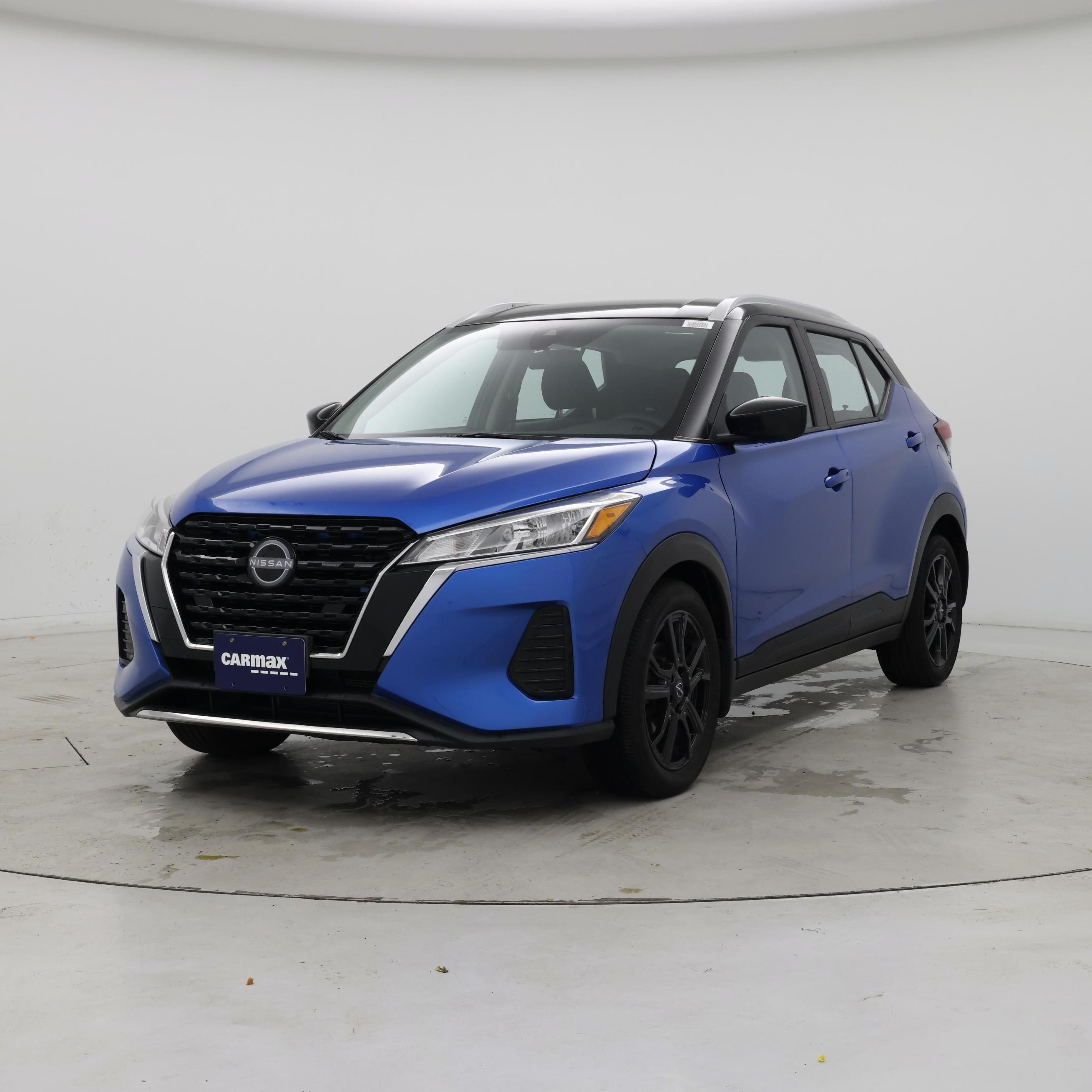 Thumbnail: 2023 Nissan Kicks - 4