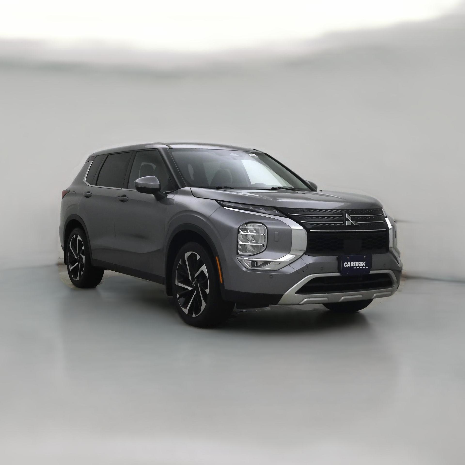 Thumbnail: 2022 Mitsubishi Outlander - 1