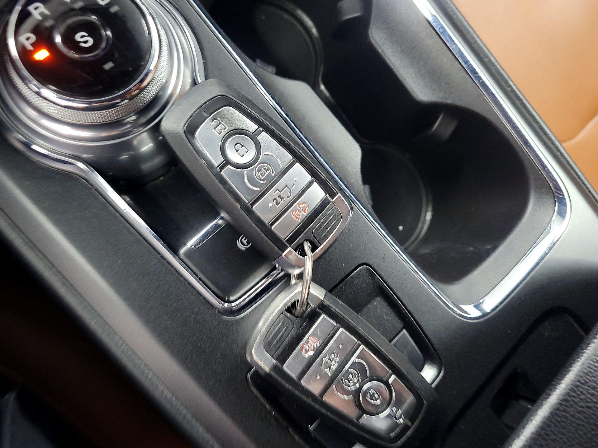 Thumbnail: 2020 Ford Fusion - 18