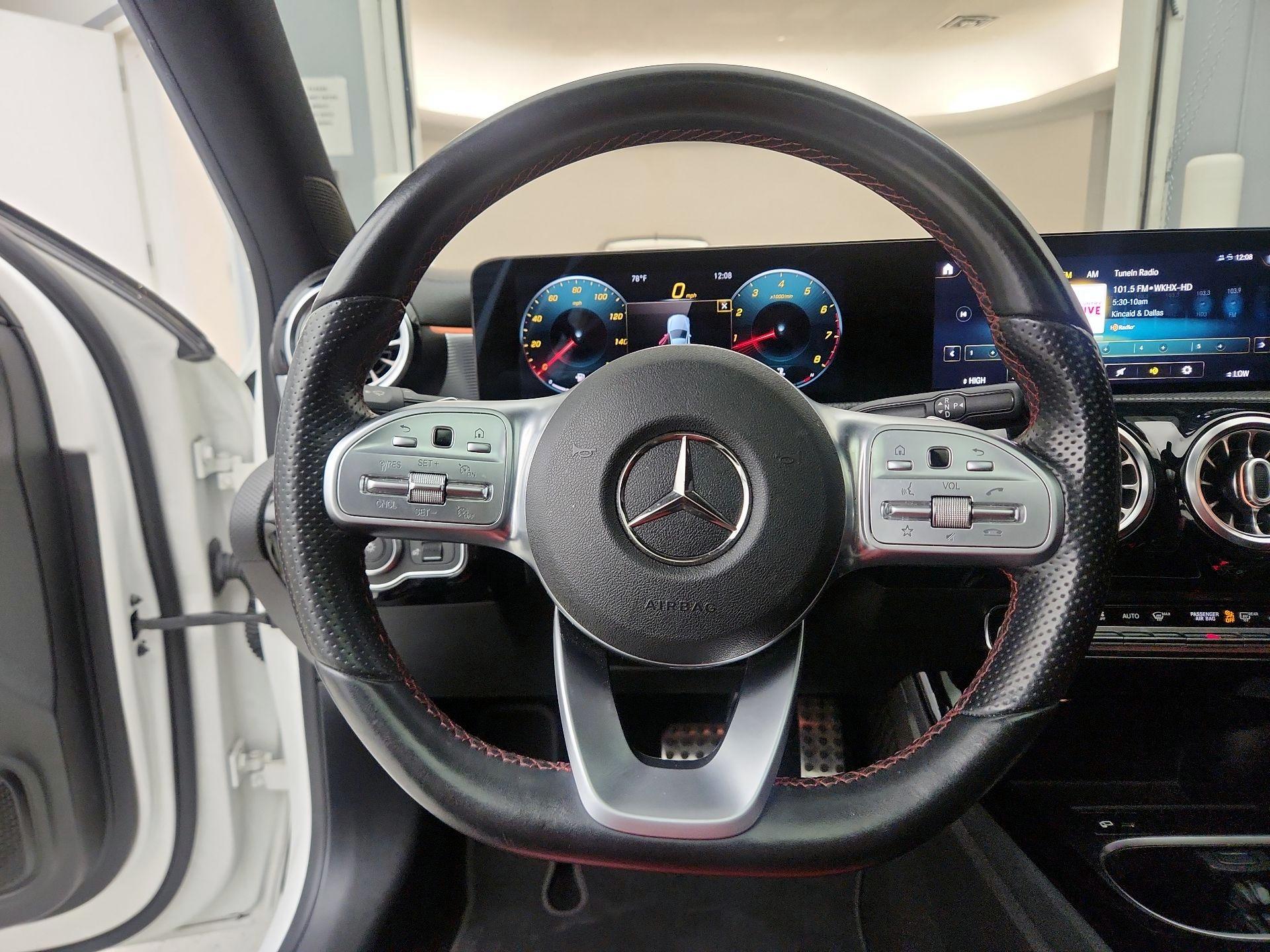 Thumbnail: 2021 Mercedes-Benz A-Class - 10