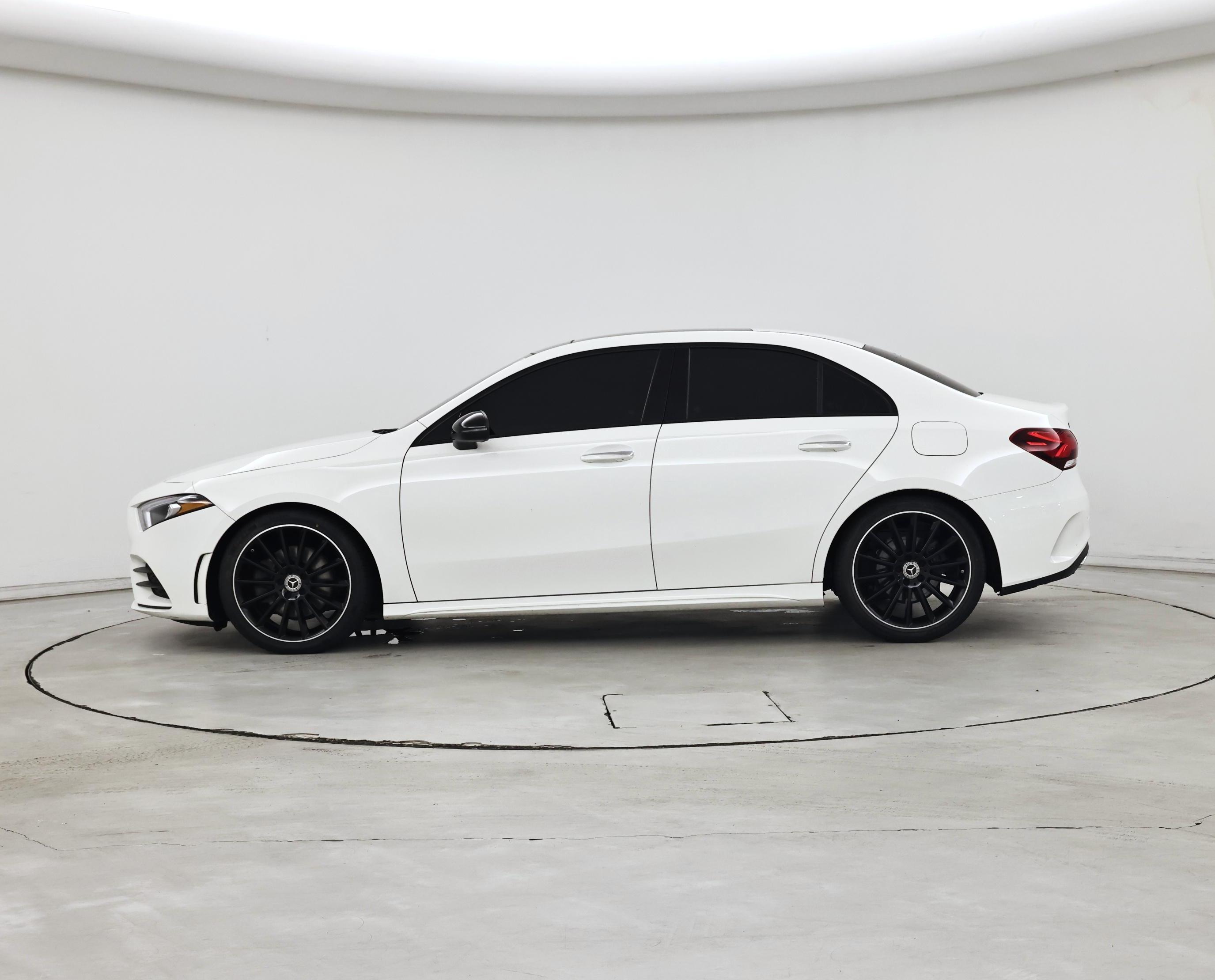 Thumbnail: 2021 Mercedes-Benz A-Class - 3