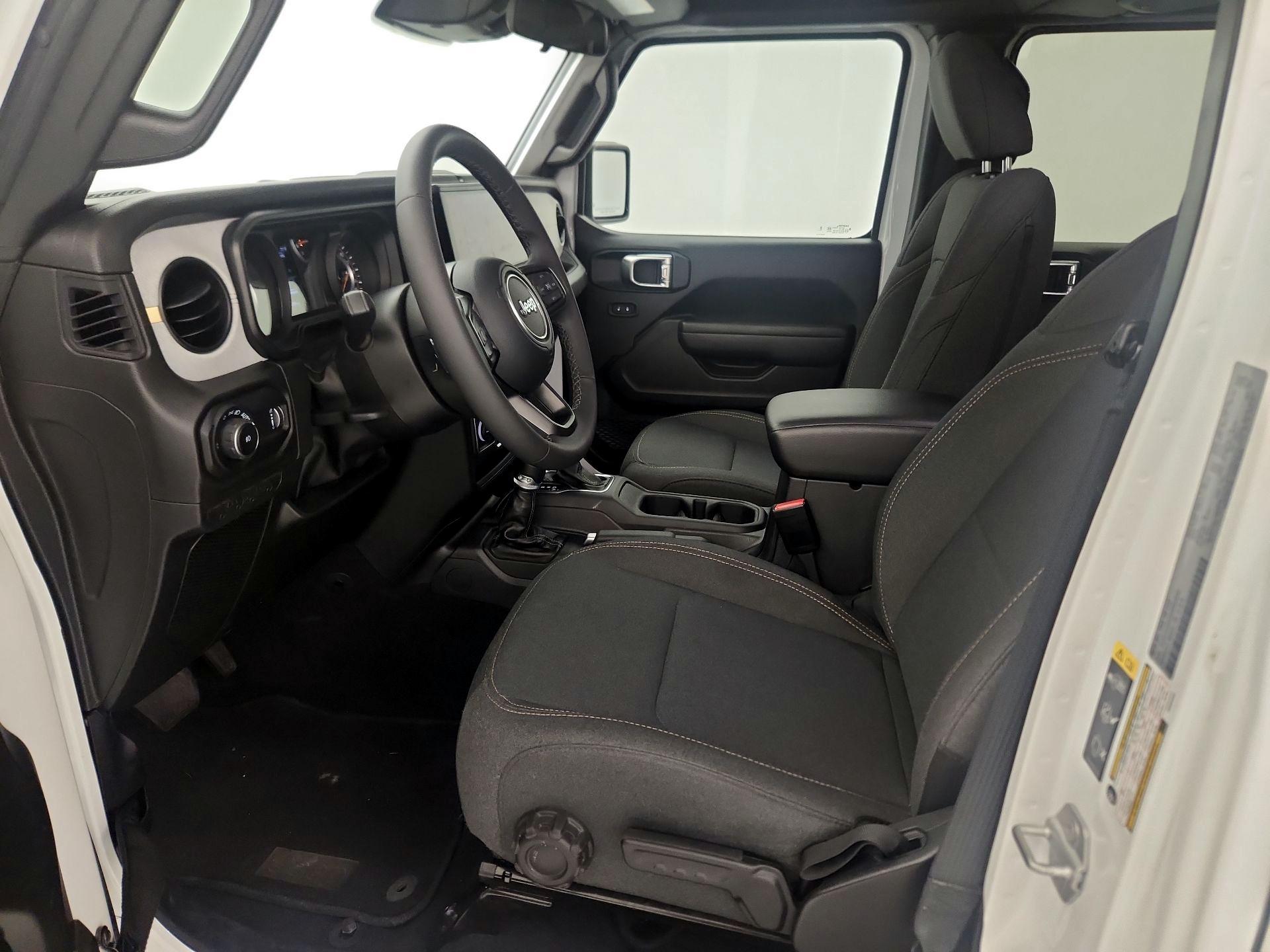 Thumbnail: 2025 Jeep Wrangler - 11