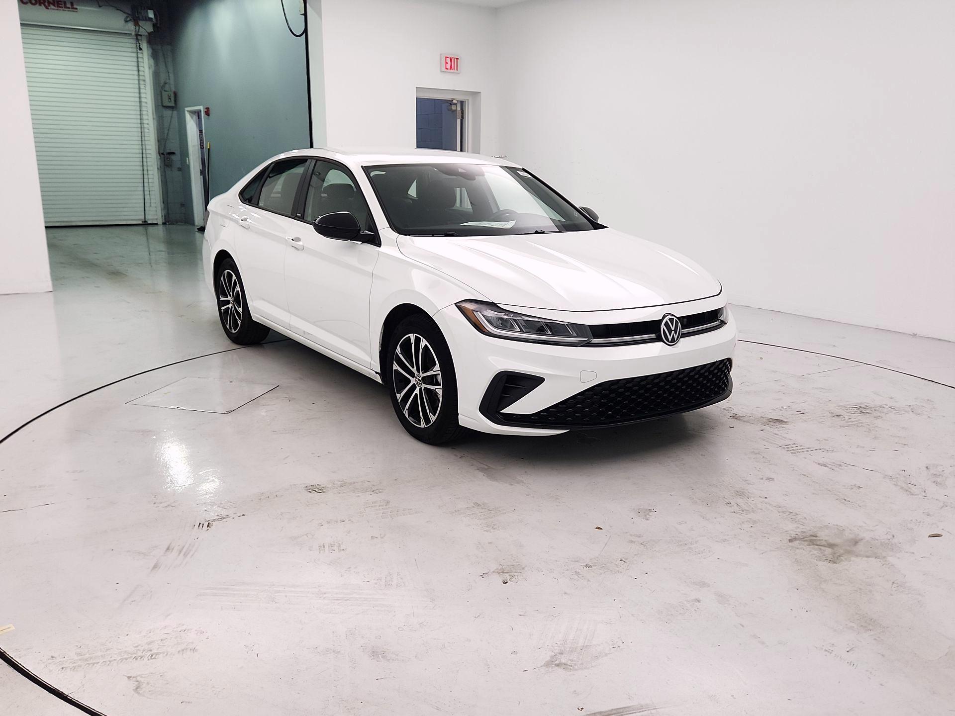 Thumbnail: 2025 Volkswagen Jetta - 1