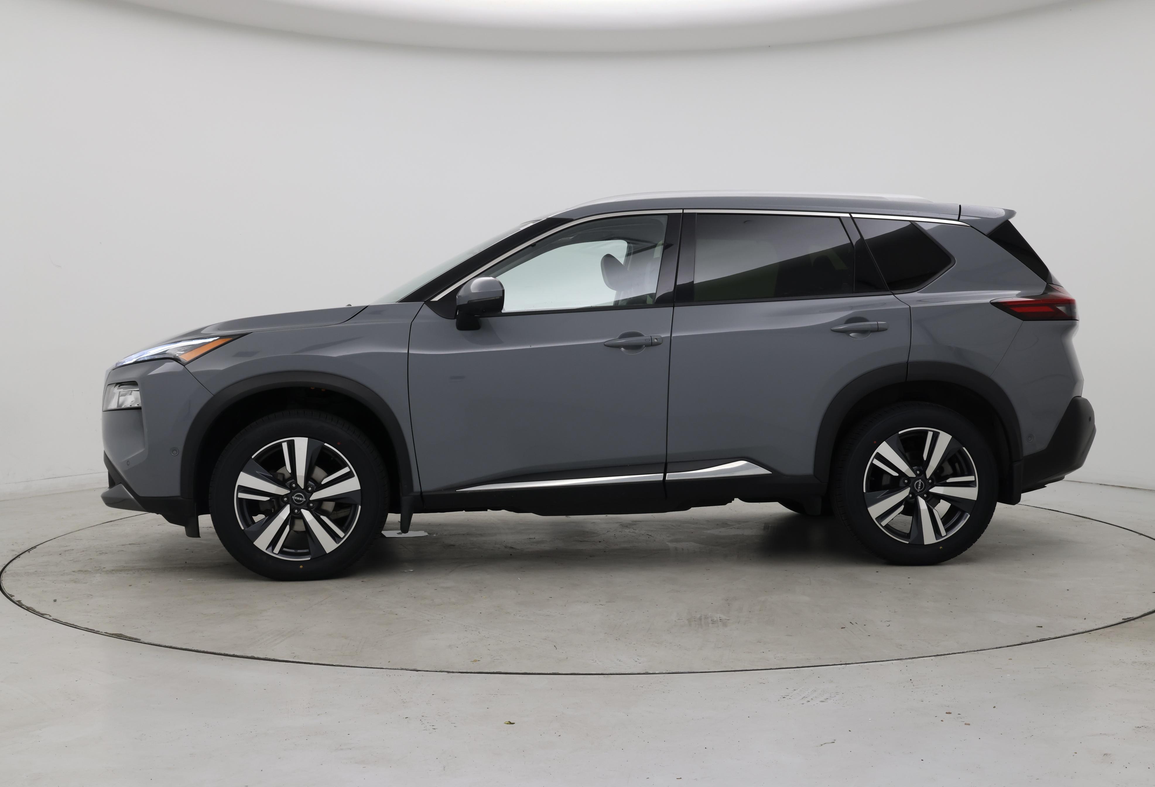Thumbnail: 2023 Nissan Rogue - 3