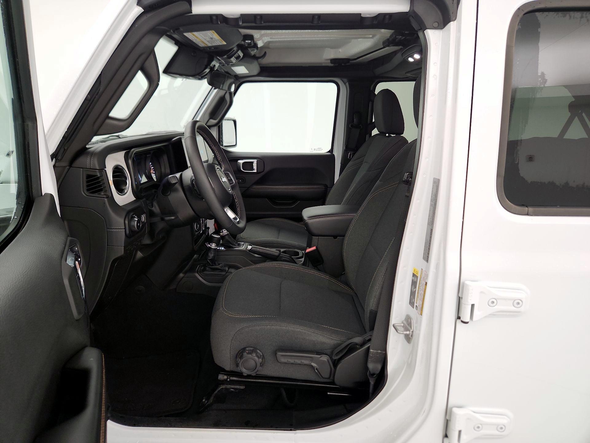 Thumbnail: 2025 Jeep Wrangler - 9