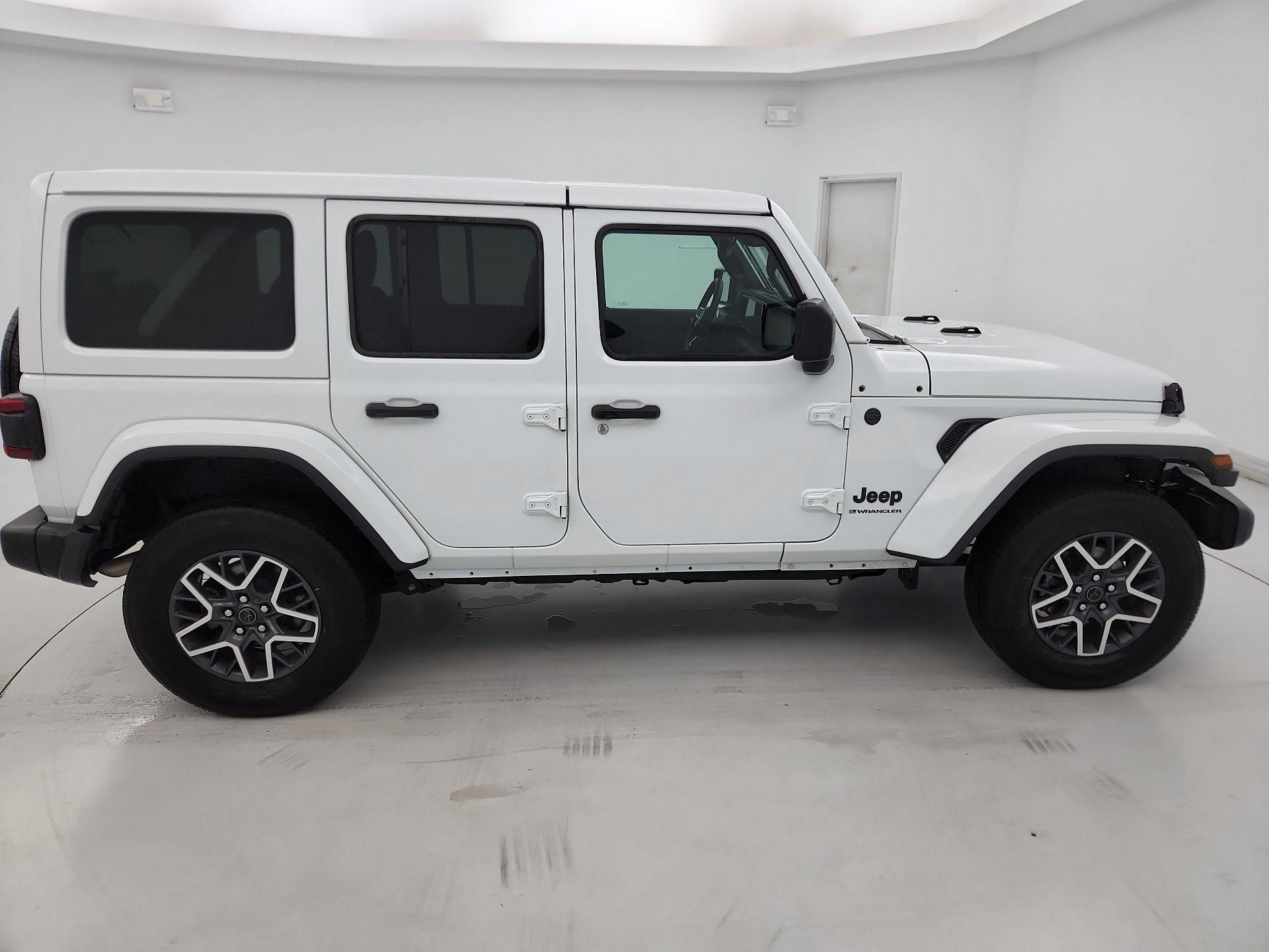 Thumbnail: 2025 Jeep Wrangler - 4