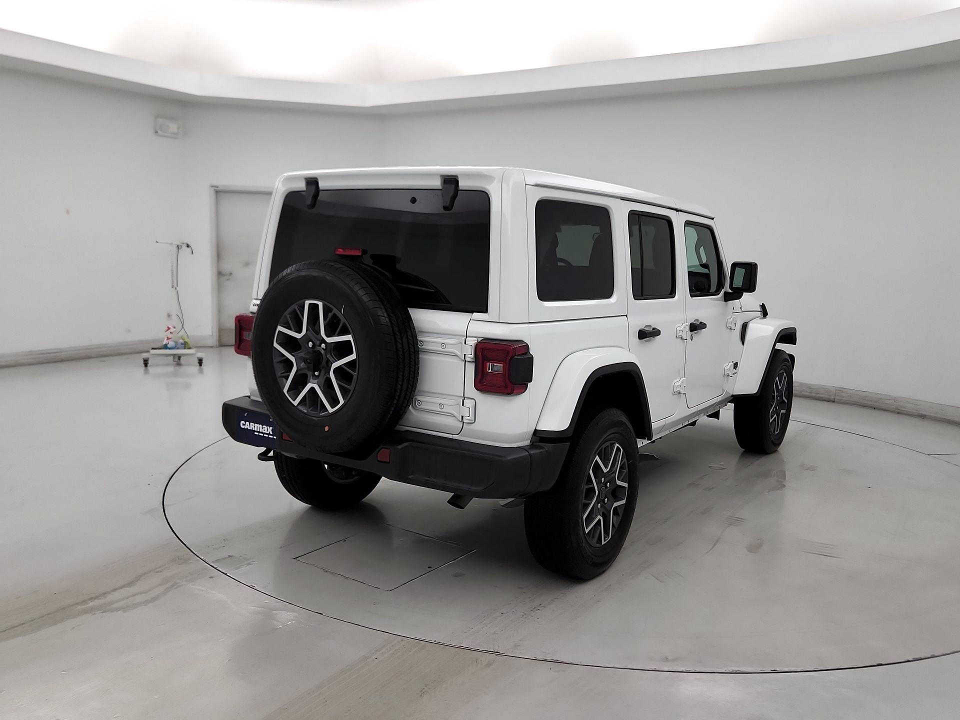 Thumbnail: 2025 Jeep Wrangler - 5