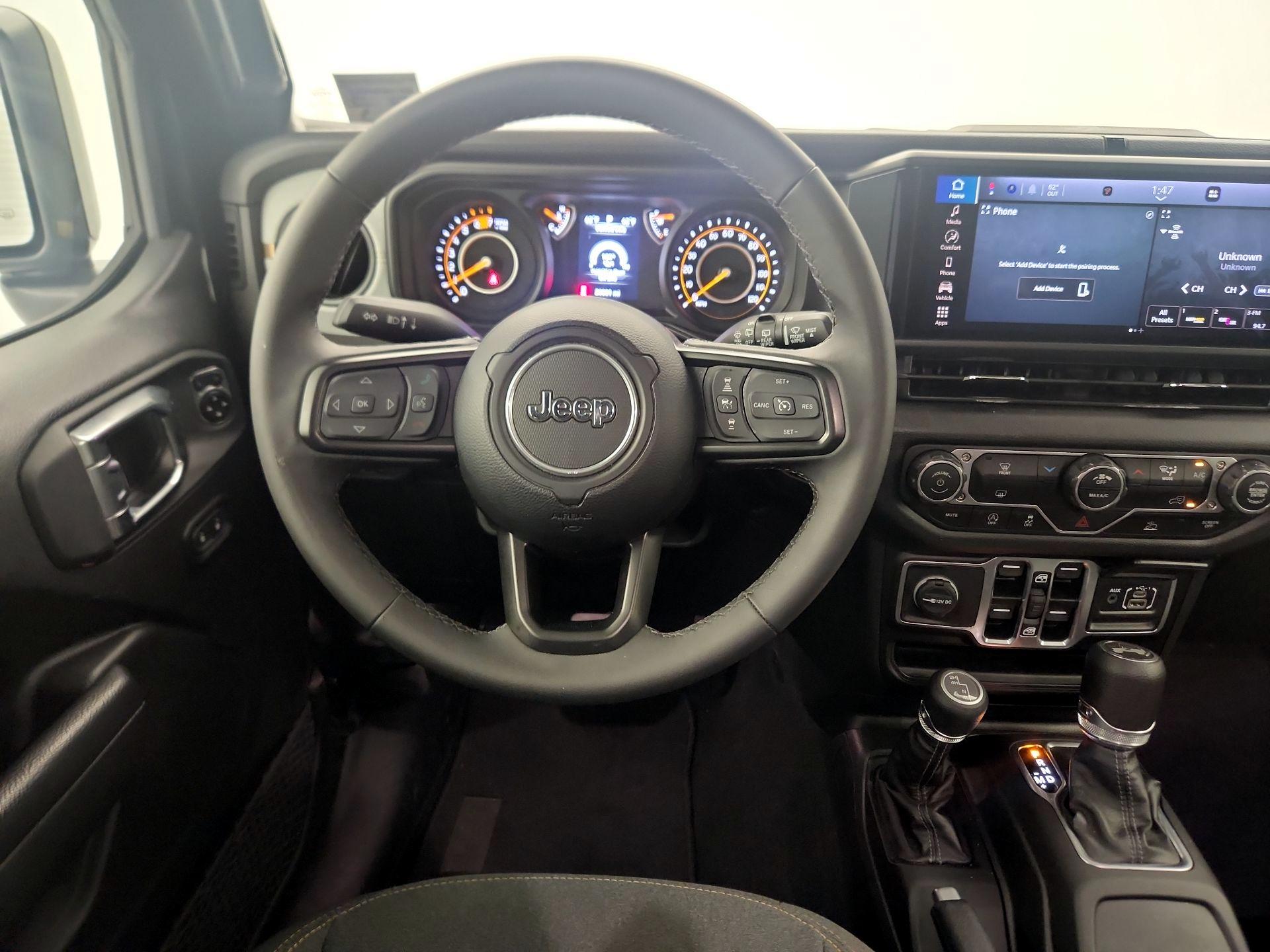 Thumbnail: 2025 Jeep Wrangler - 10