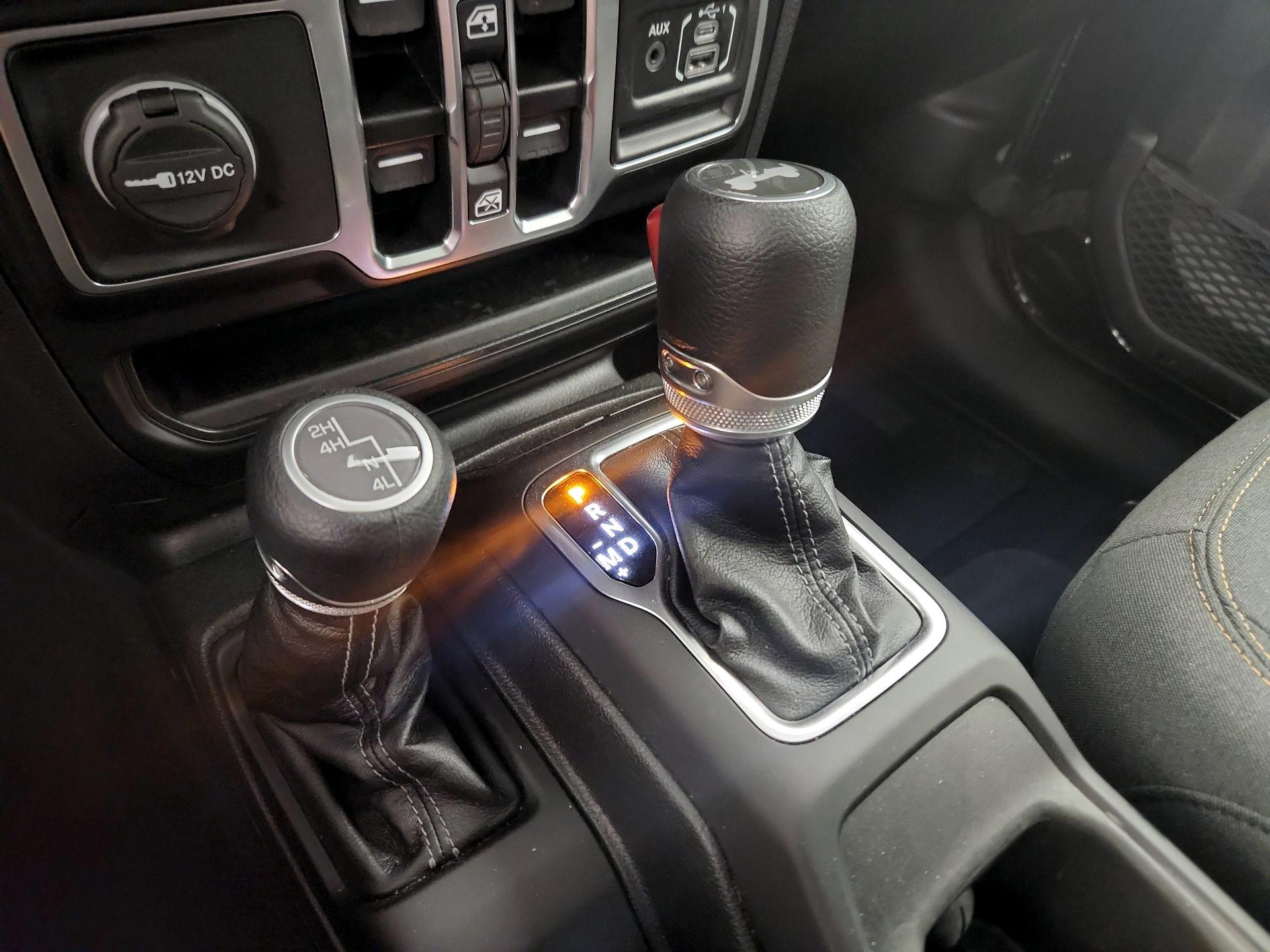 Thumbnail: 2025 Jeep Wrangler - 17