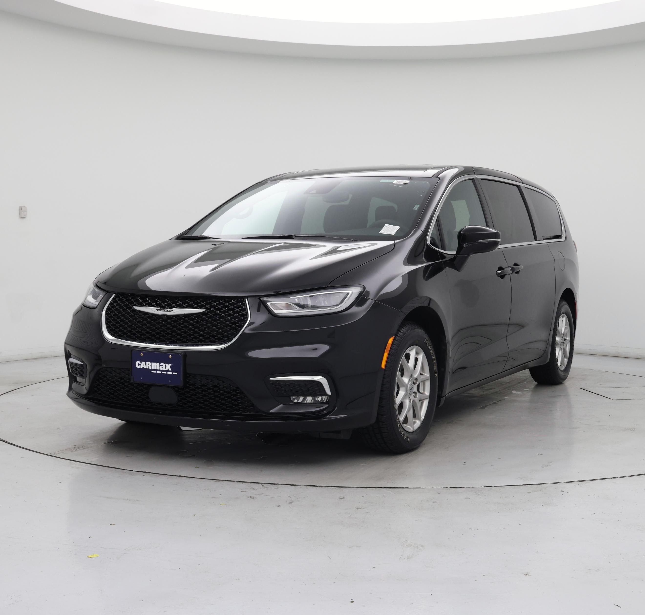 Thumbnail: 2025 Chrysler Pacifica - 4