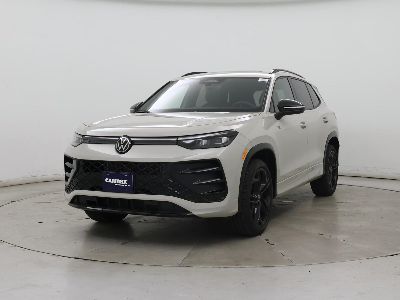 2026 Volkswagen Tiguan SE R-LINE BLACK - Photo 5