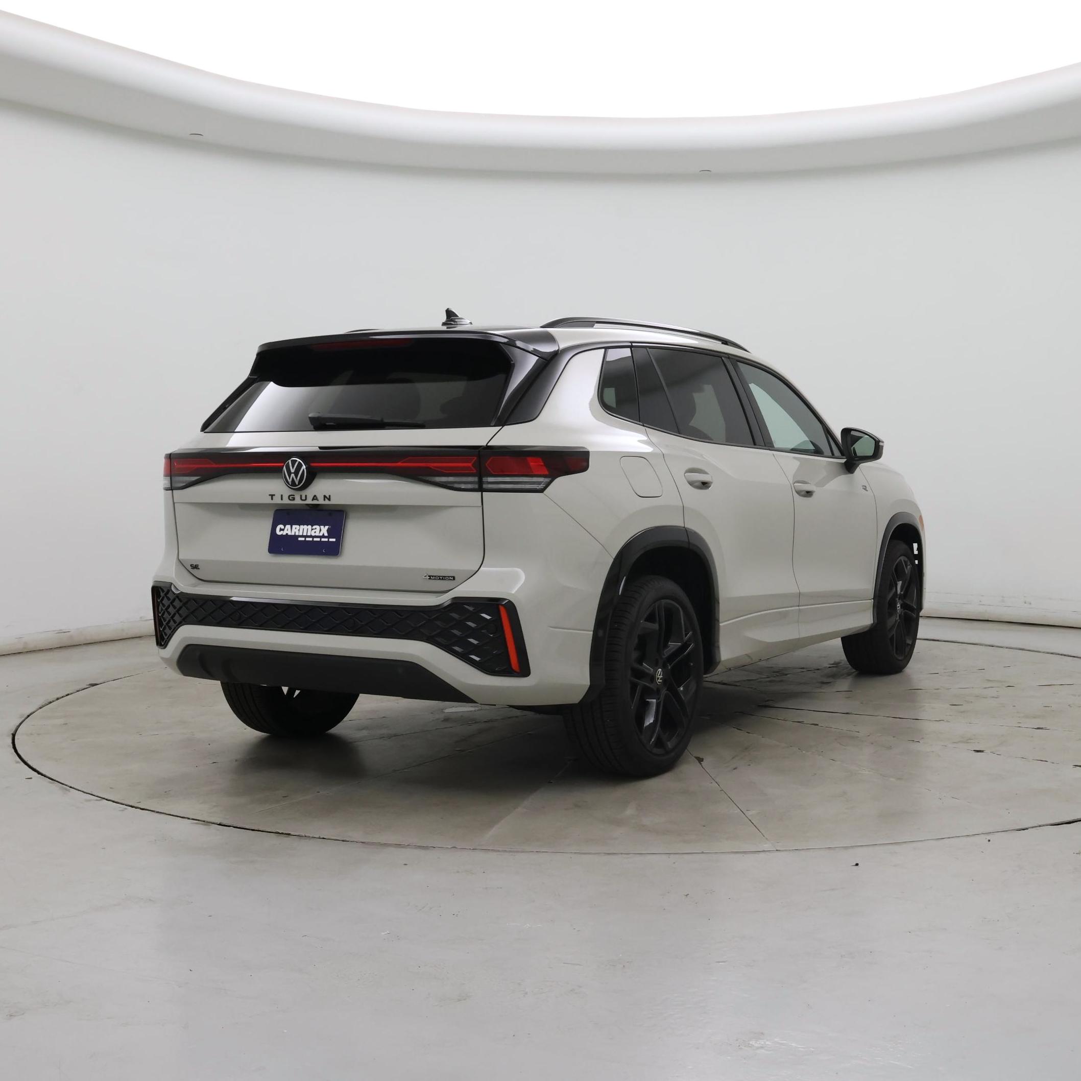 Thumbnail: 2026 Volkswagen Tiguan - 8