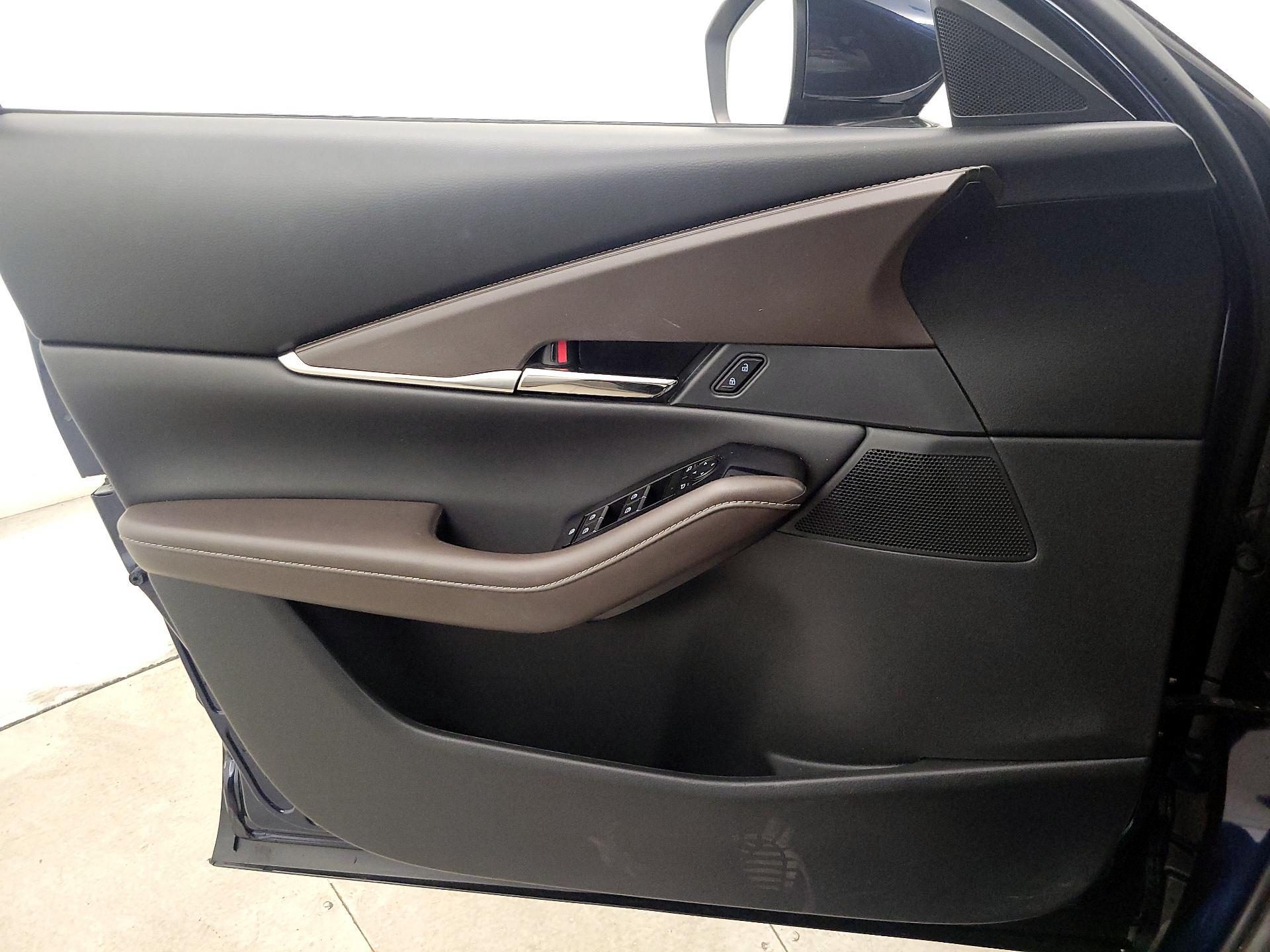 Thumbnail: 2023 Mazda CX-30 - 12