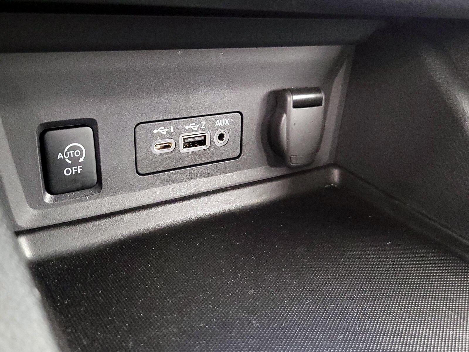 2025 Nissan Sentra SV - Photo 19