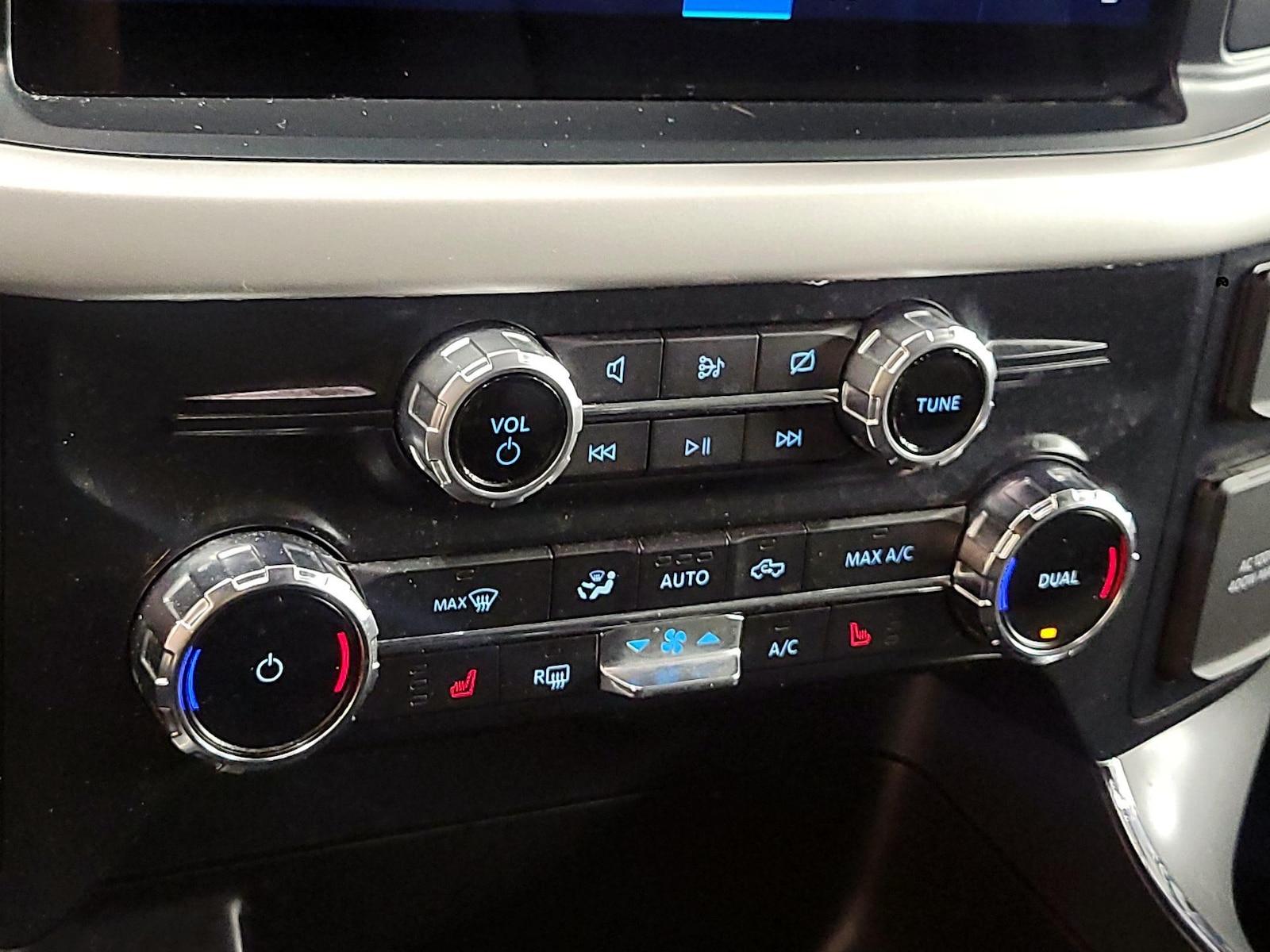 2022 Ford F-150 XLT - Photo 18