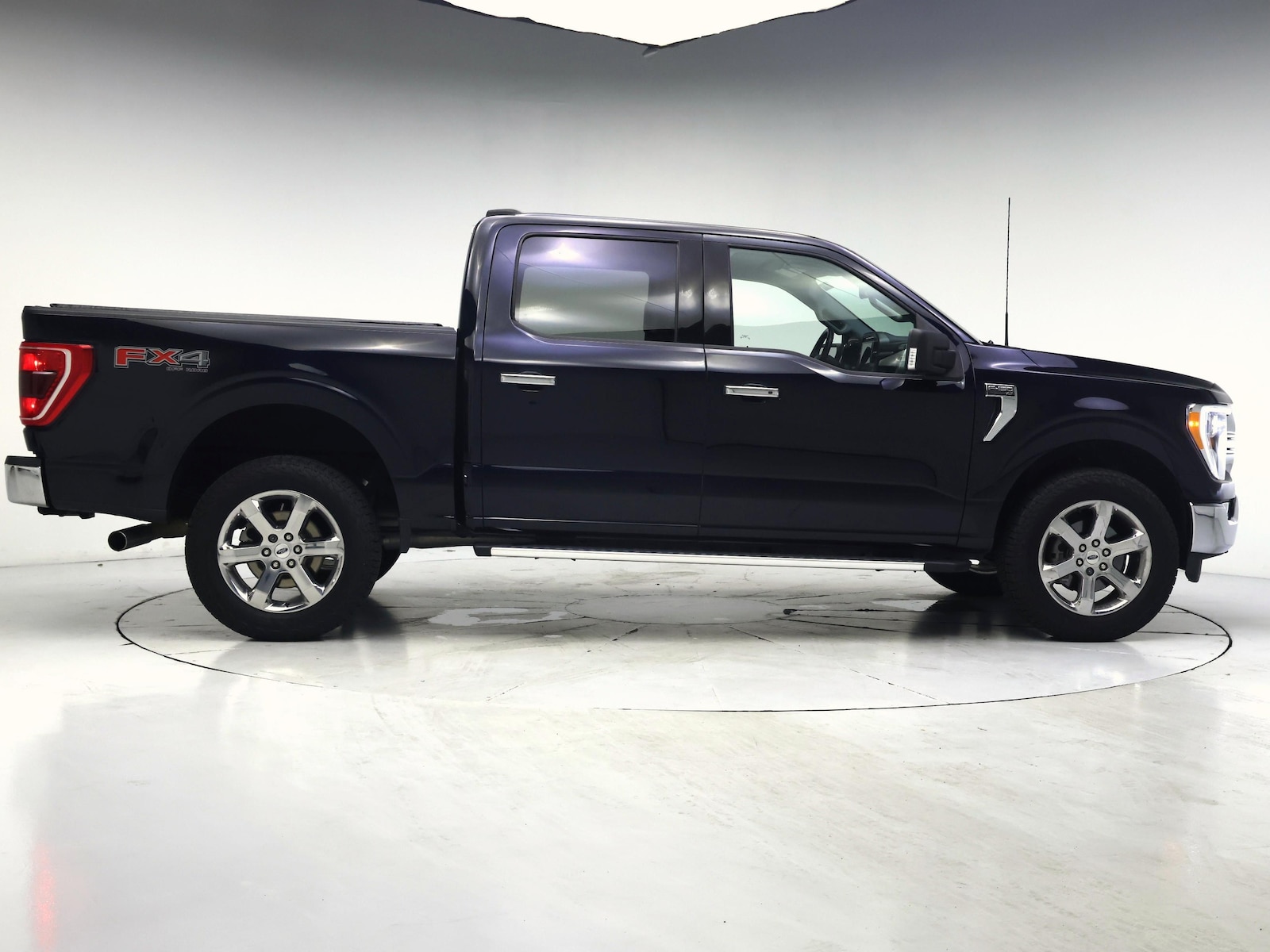 2022 Ford F-150 XLT - Photo 8