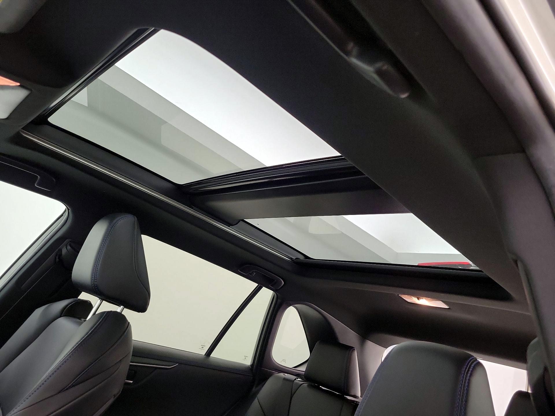 Thumbnail: 2021 Toyota RAV4 - 20