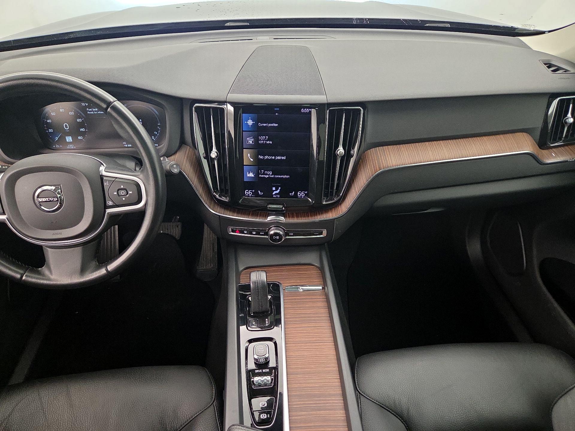 Thumbnail: 2021 Volvo XC60 - 9