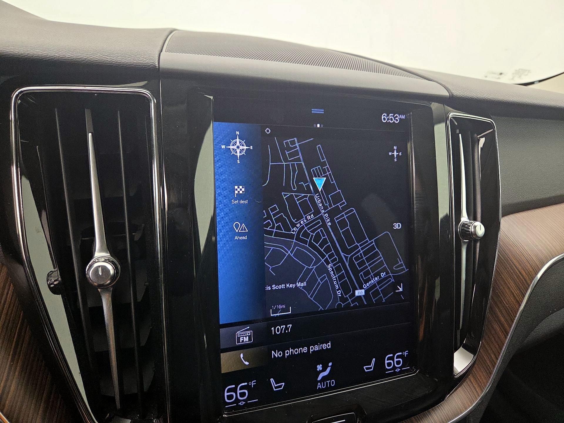 Thumbnail: 2021 Volvo XC60 - 14