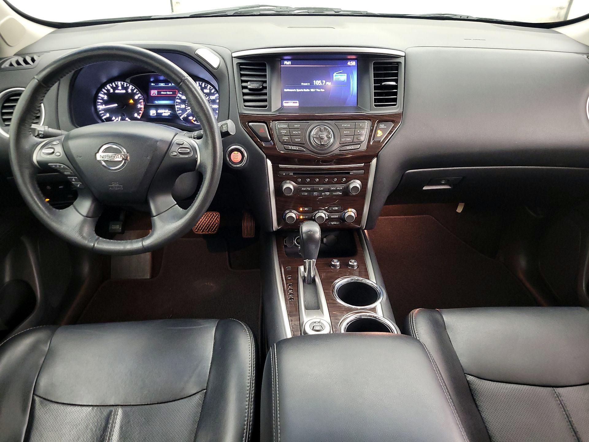Thumbnail: 2015 Nissan Pathfinder - 9