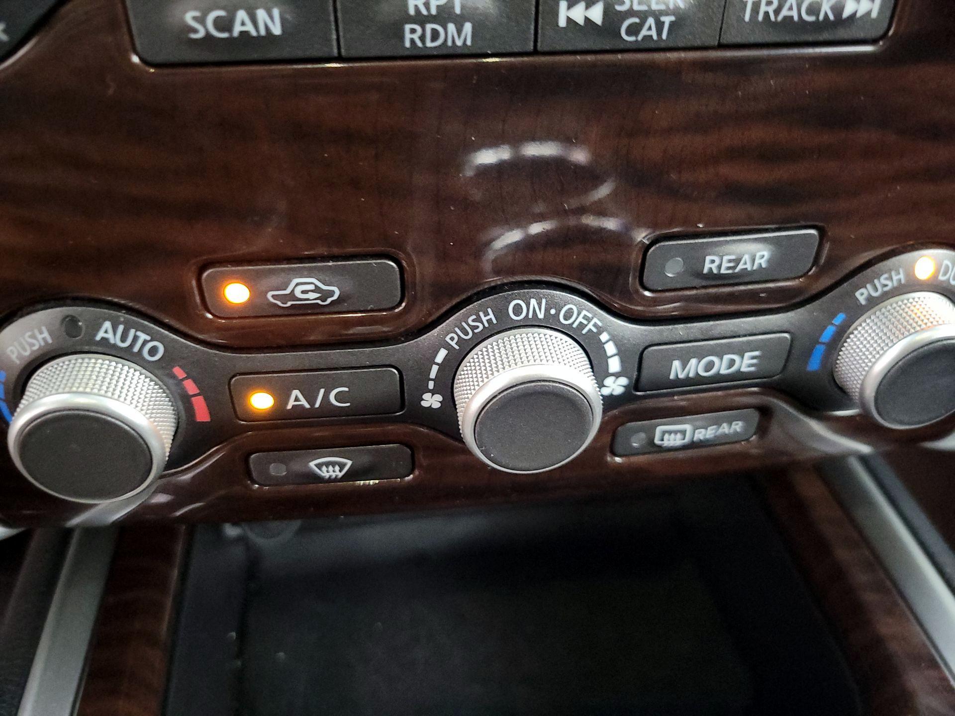 Thumbnail: 2015 Nissan Pathfinder - 16