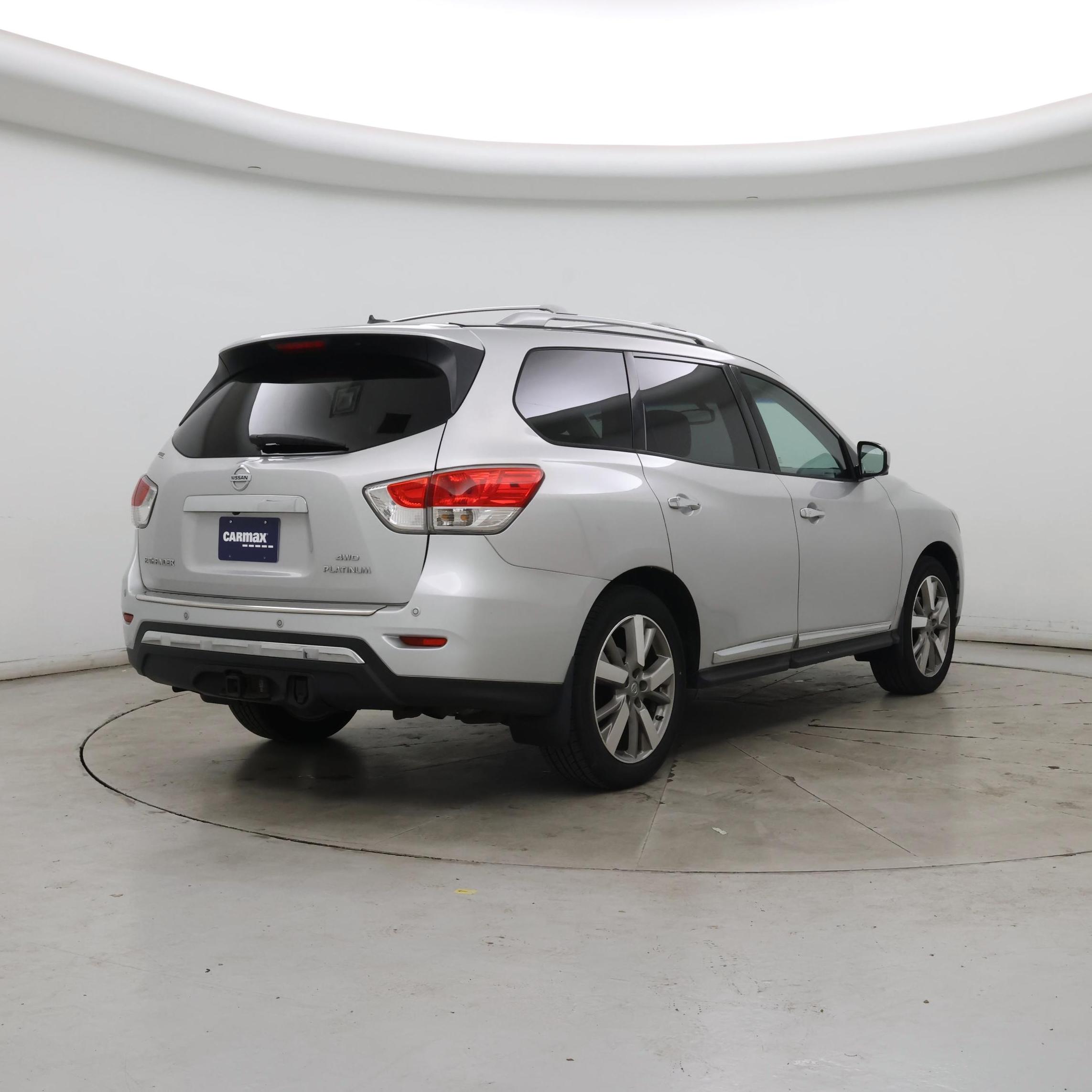 Thumbnail: 2015 Nissan Pathfinder - 8